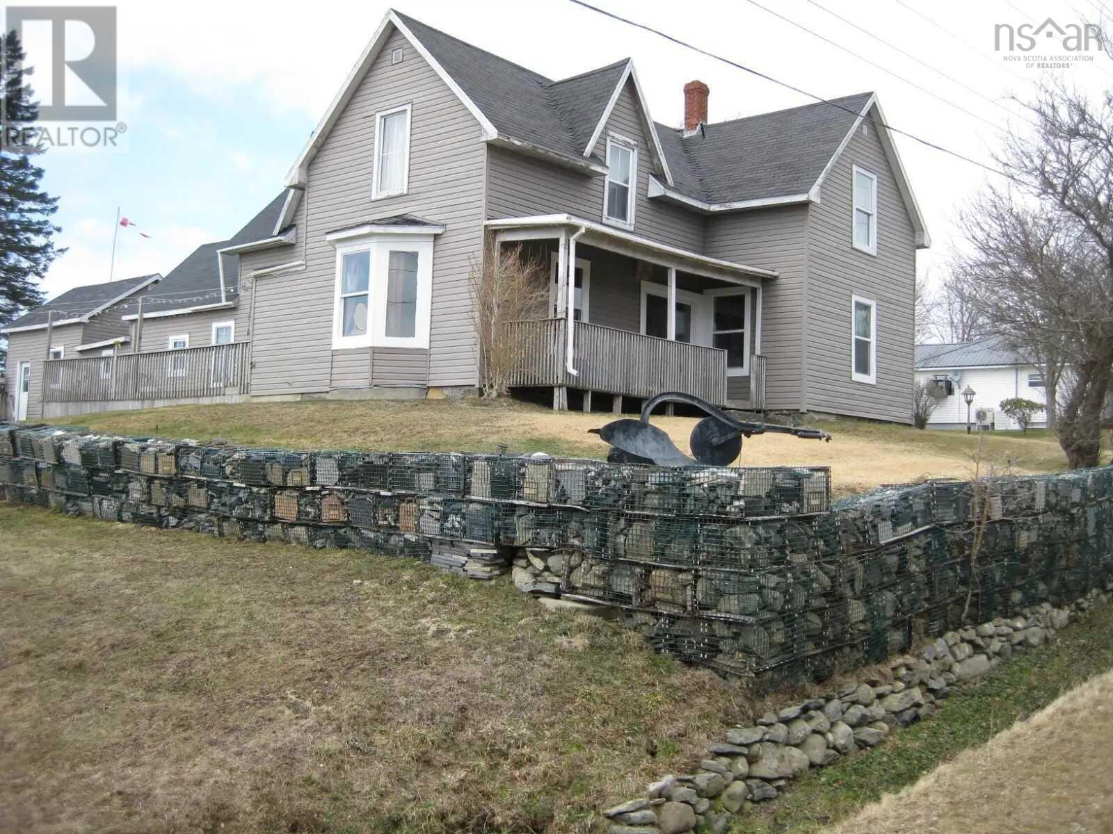 5 Strickland Road