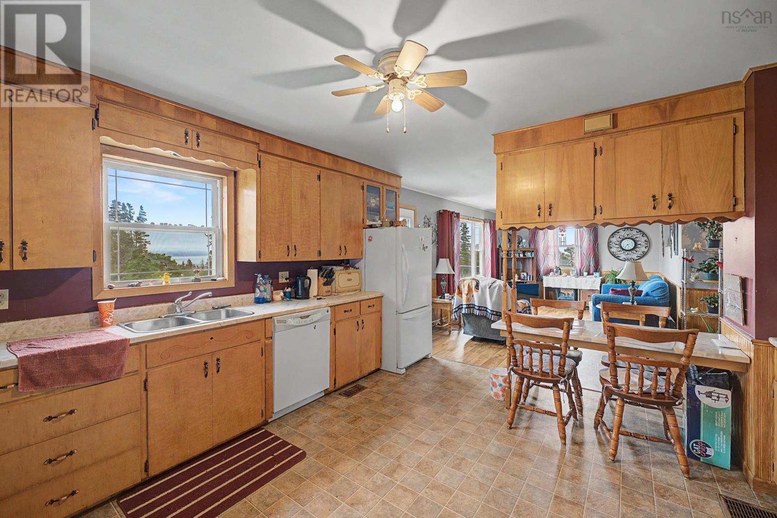 39 Rogers Road Property Photo 19