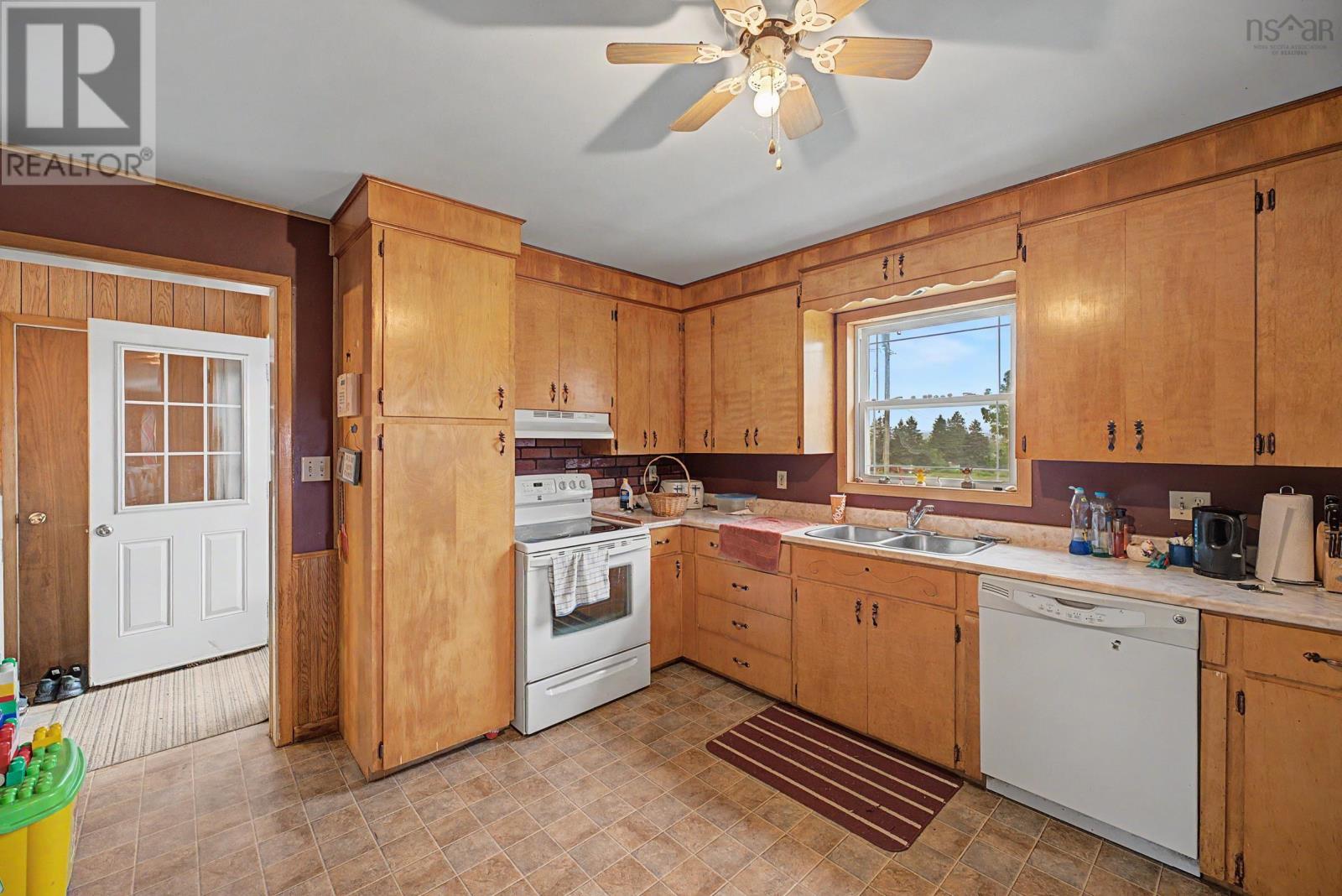 39 Rogers Road Property Photo 21