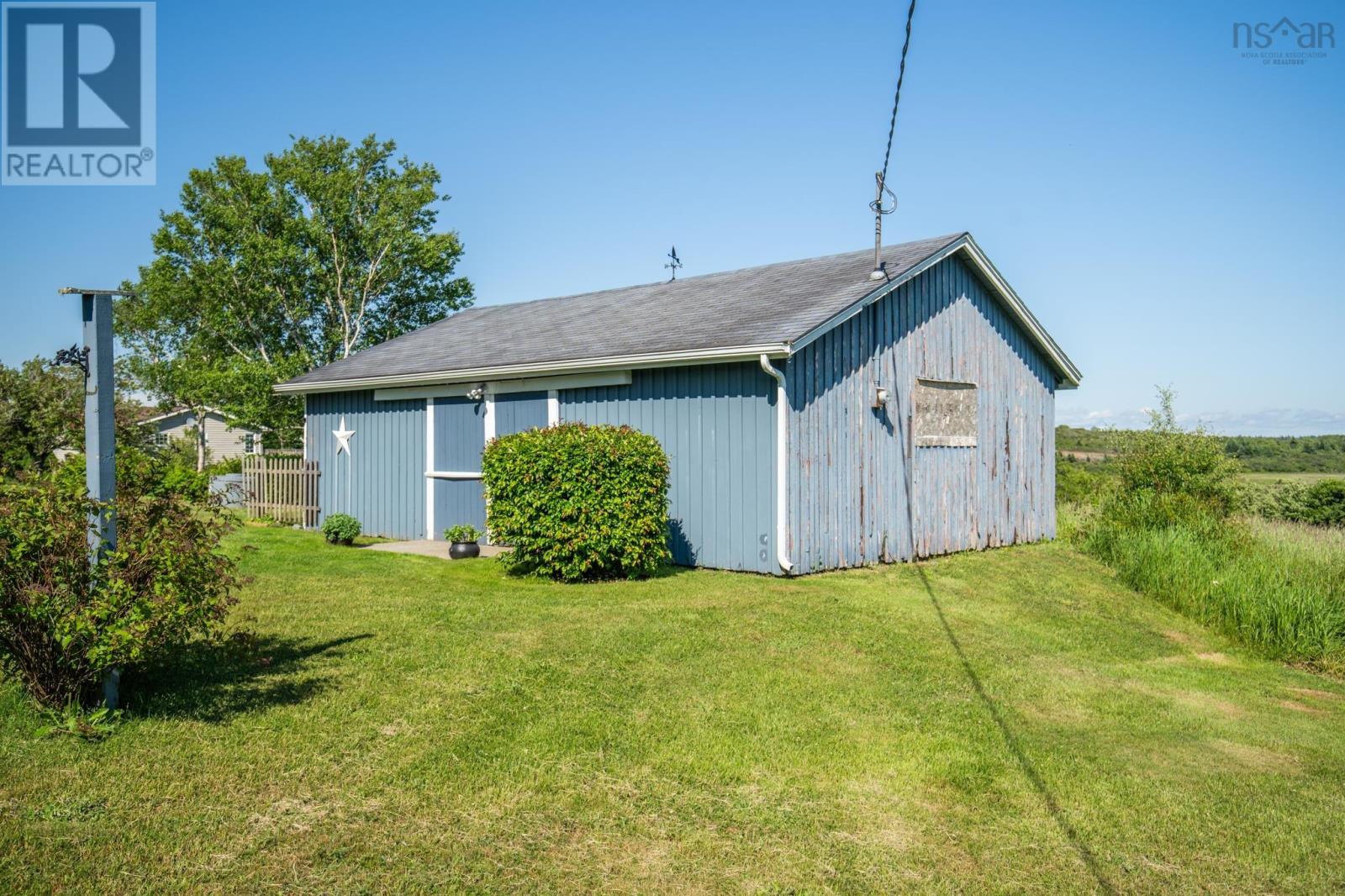 279 Chebogue Road Property Photo 5