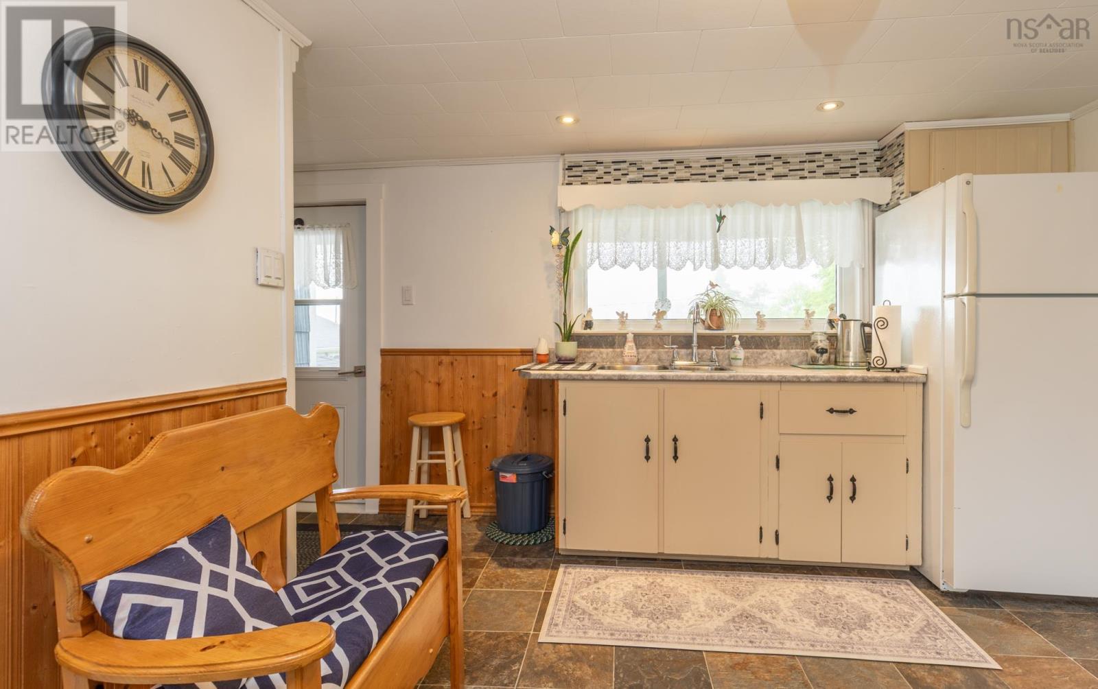 279 Chebogue Road Property Photo 8