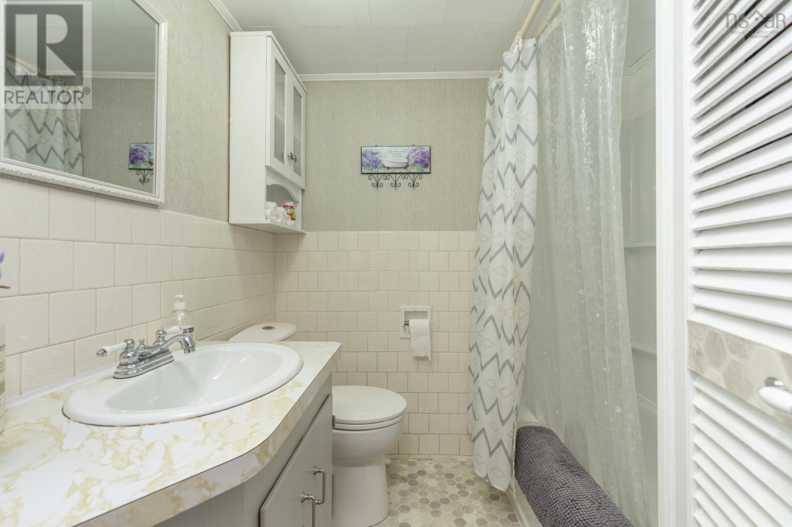 279 Chebogue Road Property Photo 20