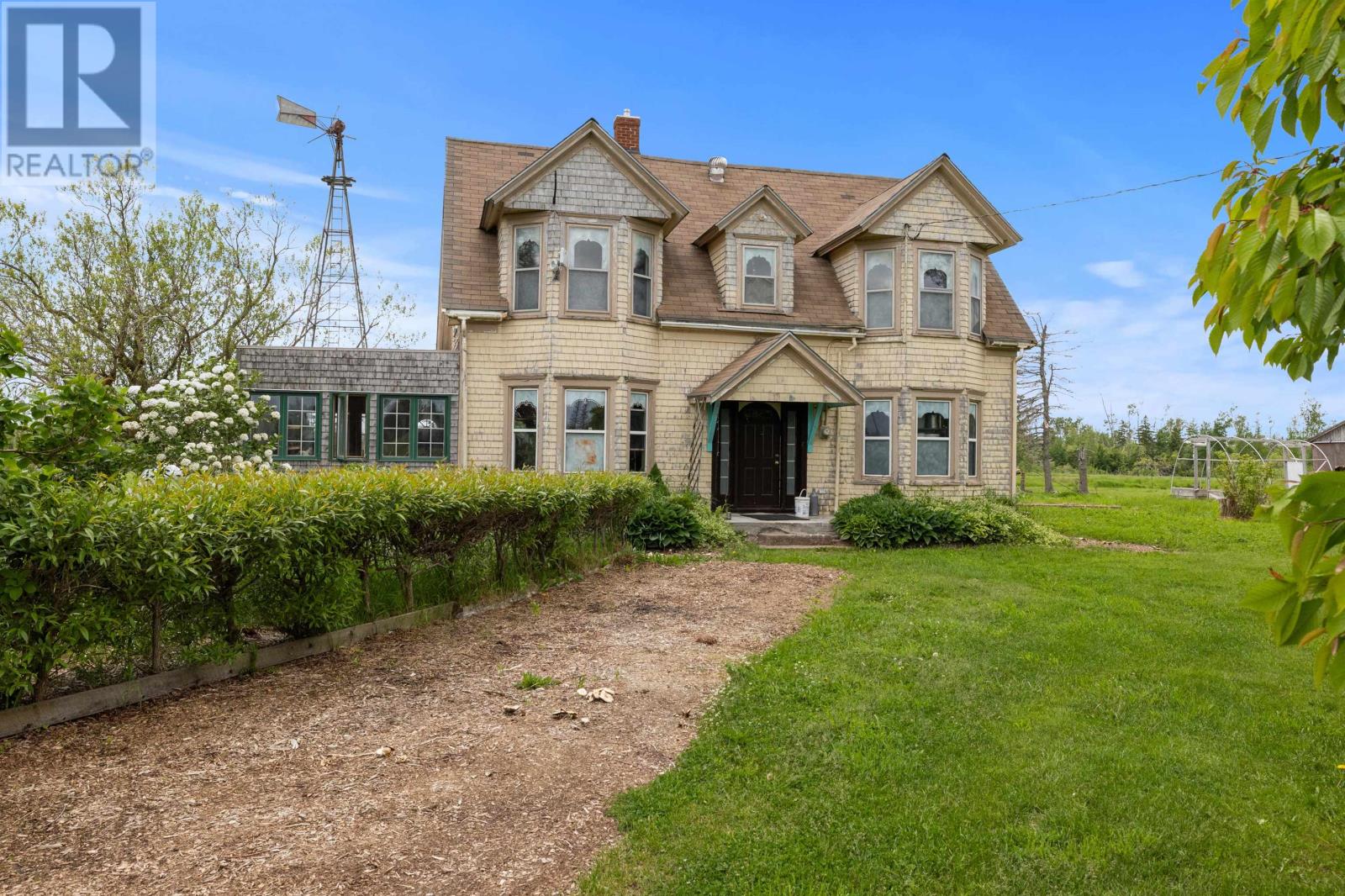 10466 Normans Road Property Photo 13