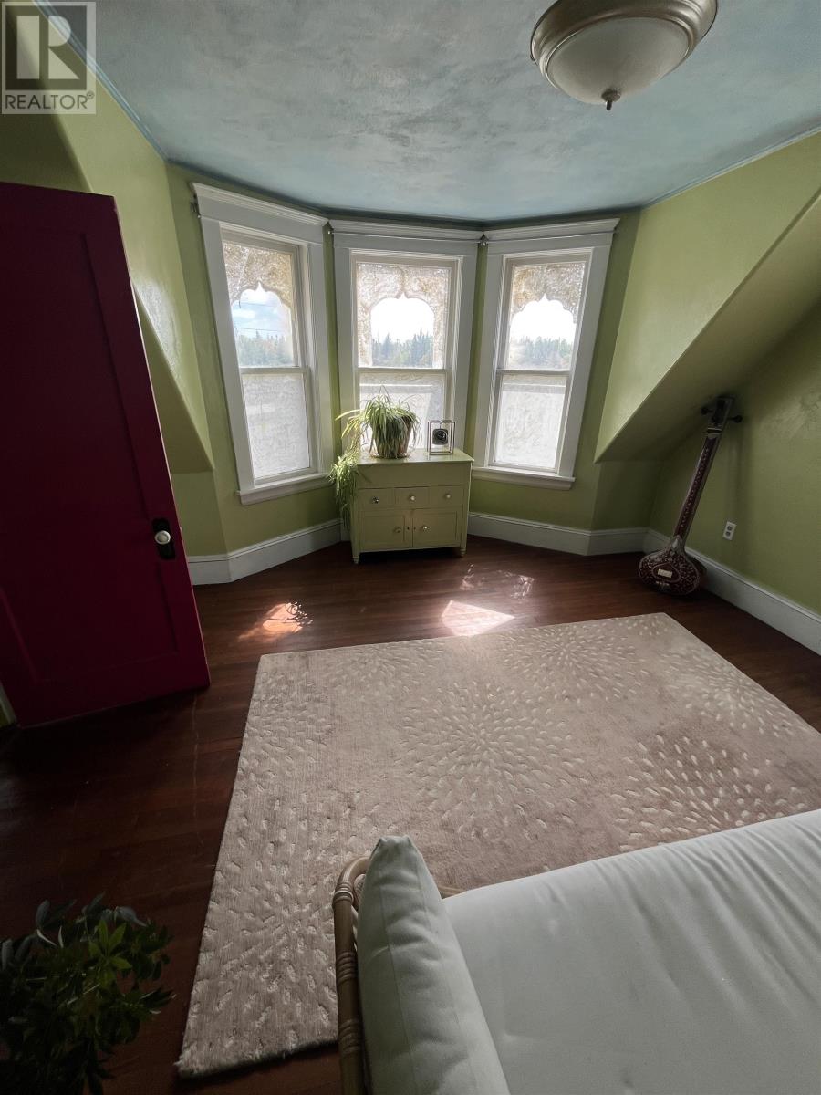 10466 Normans Road Property Photo 26