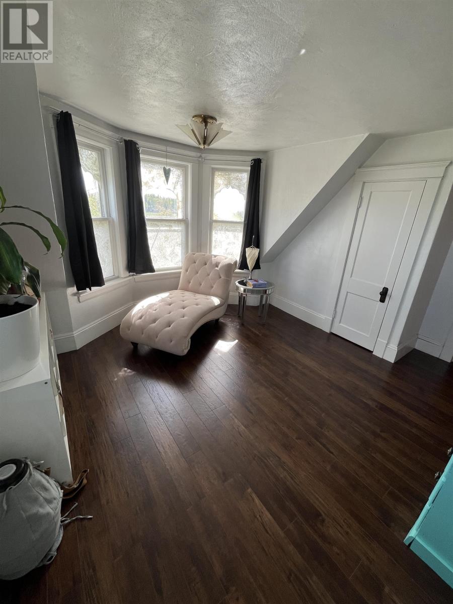 10466 Normans Road Property Photo 28