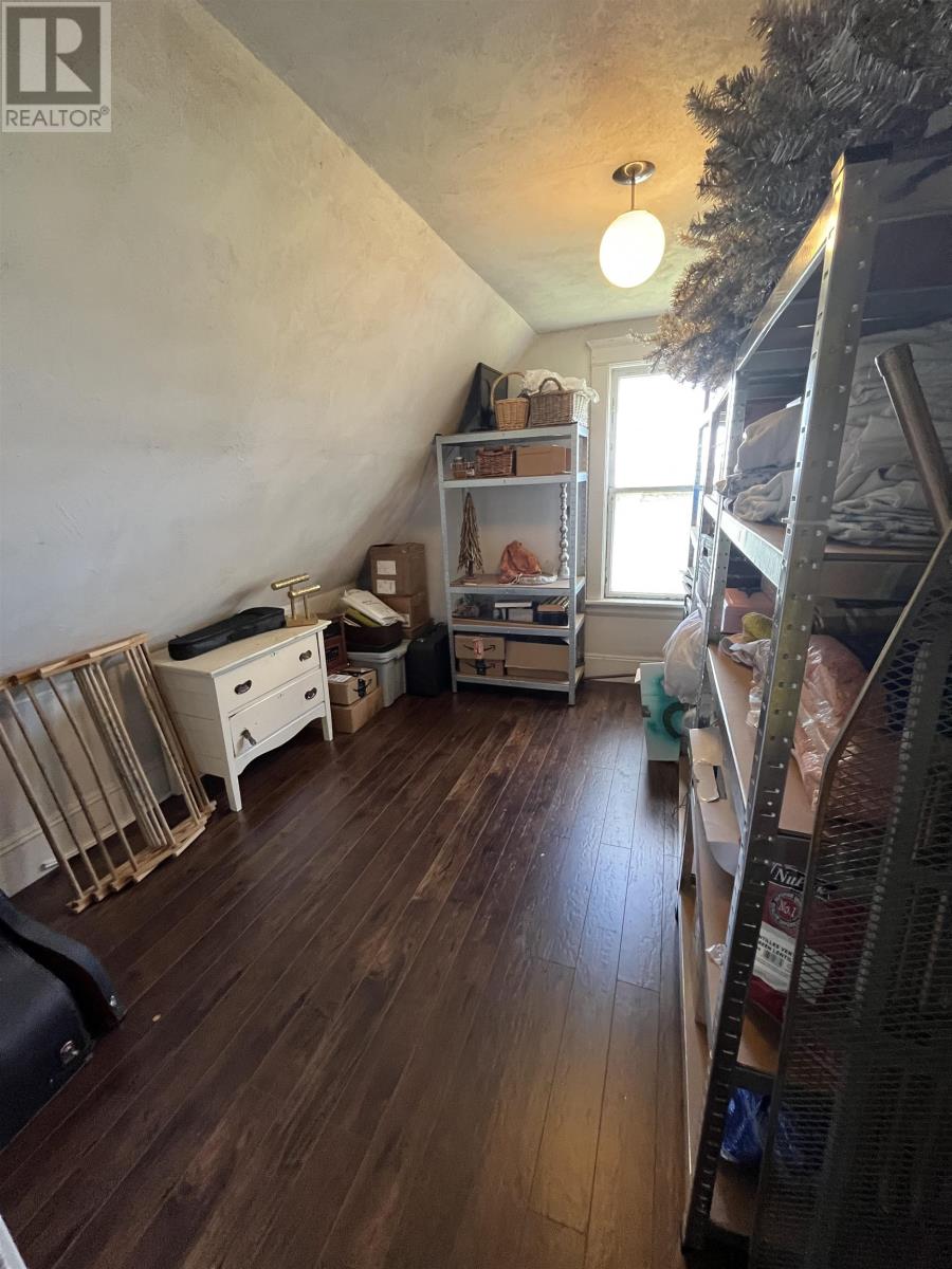 10466 Normans Road Property Photo 31