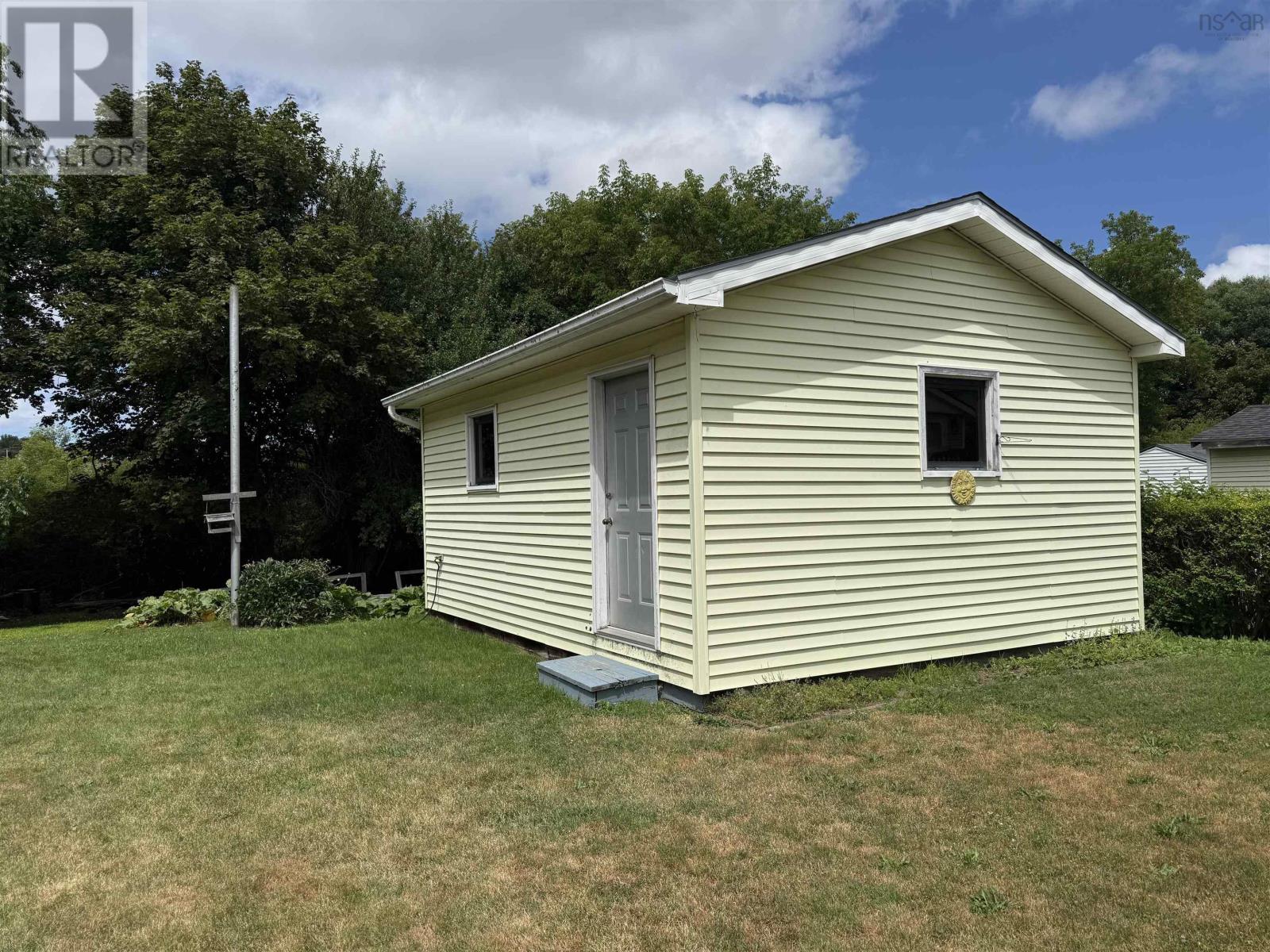 119 River Street Property Photo 34