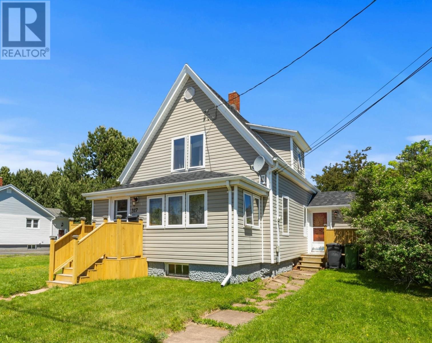 317 Hawthorne Avenue Property Photo 1