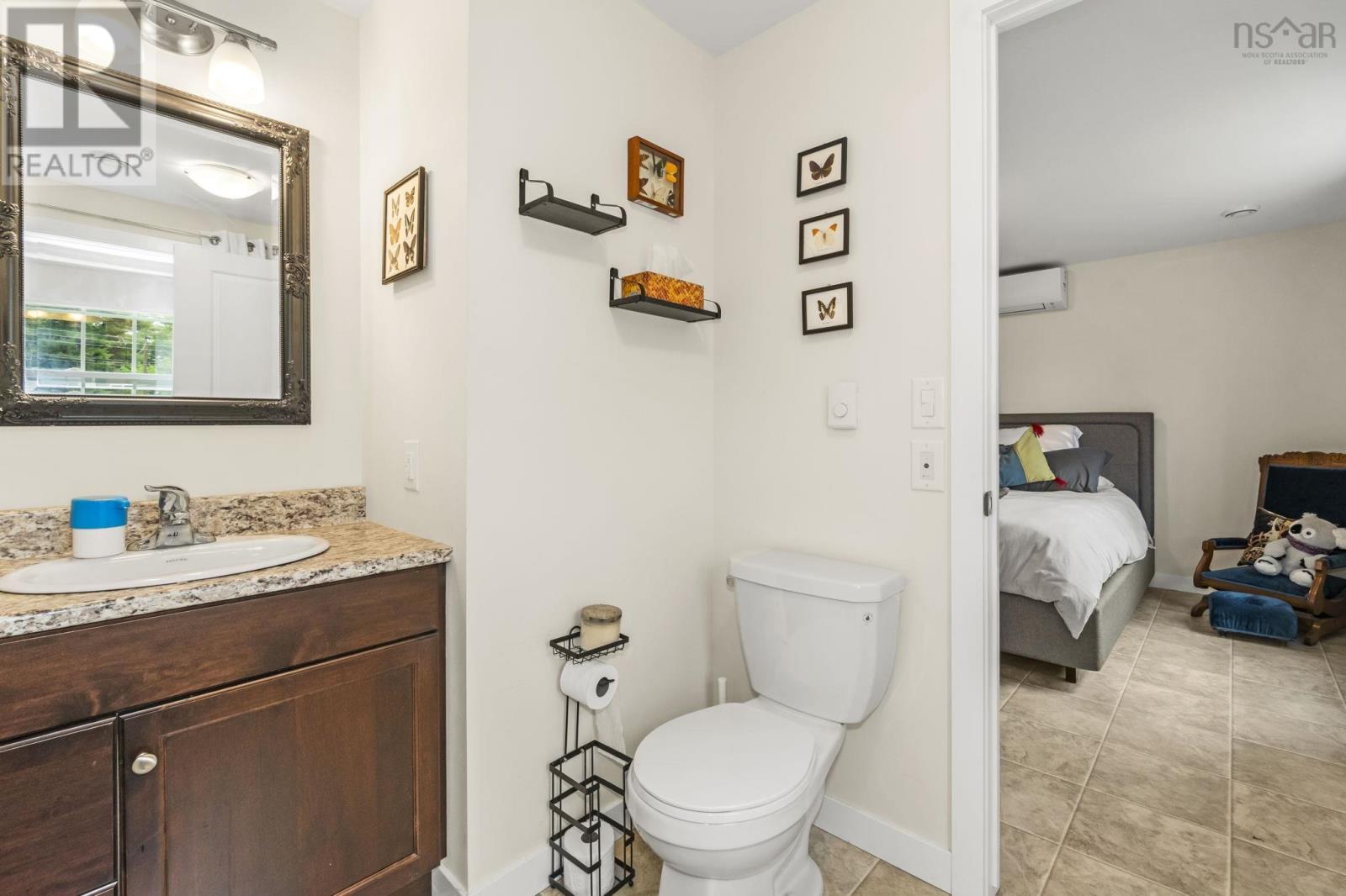 33 Shelby Crescent Property Photo 30