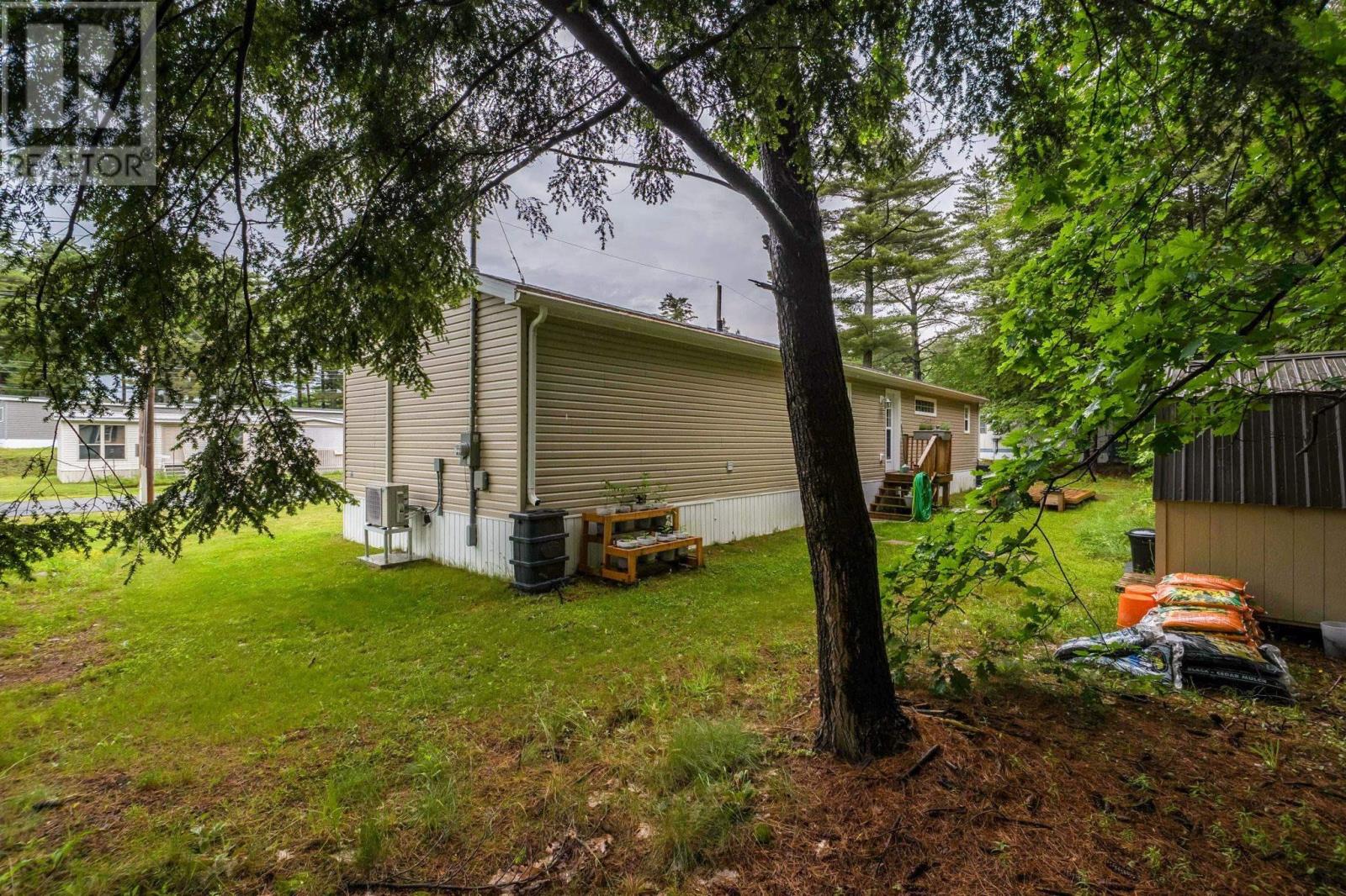 33 Shelby Crescent Property Photo 42