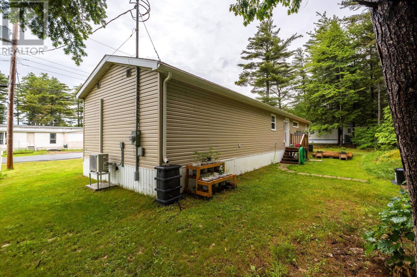33 Shelby Crescent Property Photo 45
