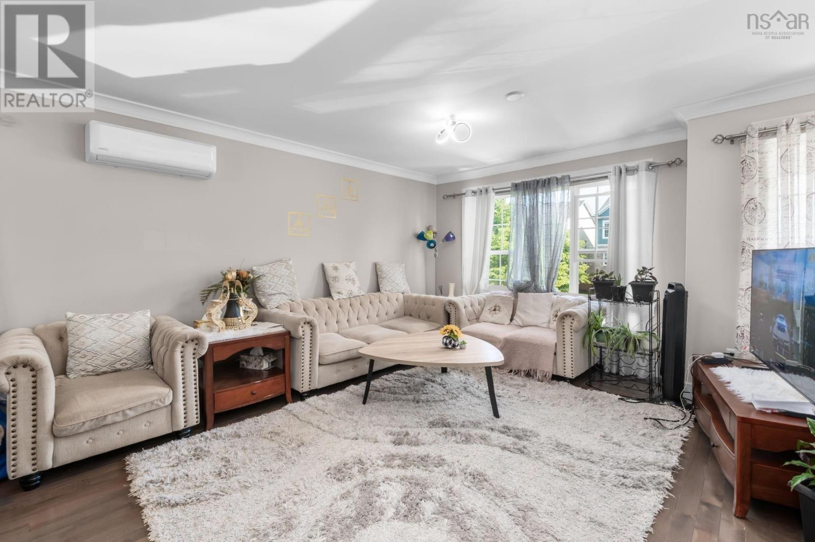 15 Lowther Lane Property Photo 3