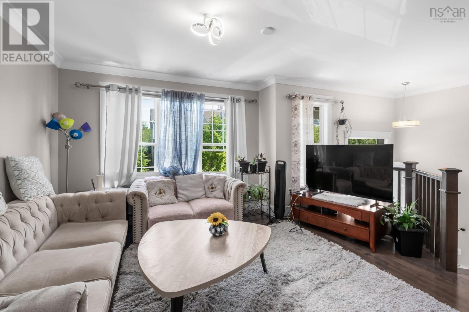 15 Lowther Lane Property Photo 4
