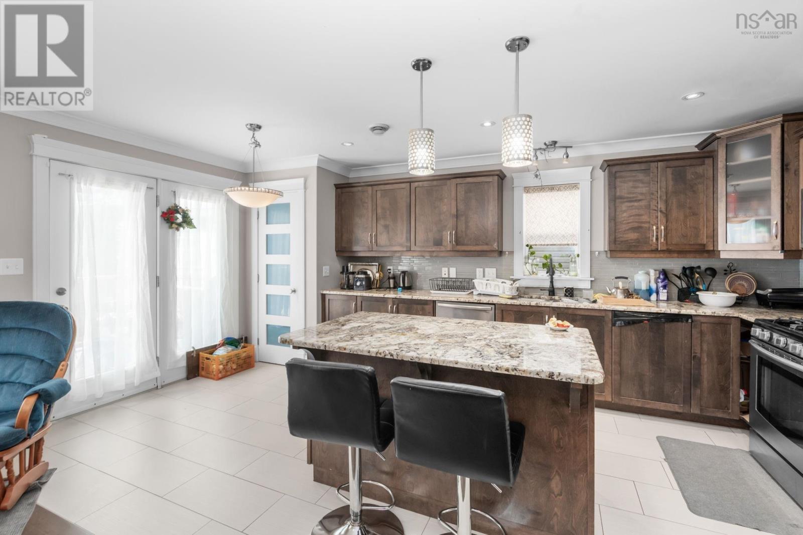 15 Lowther Lane Property Photo 7
