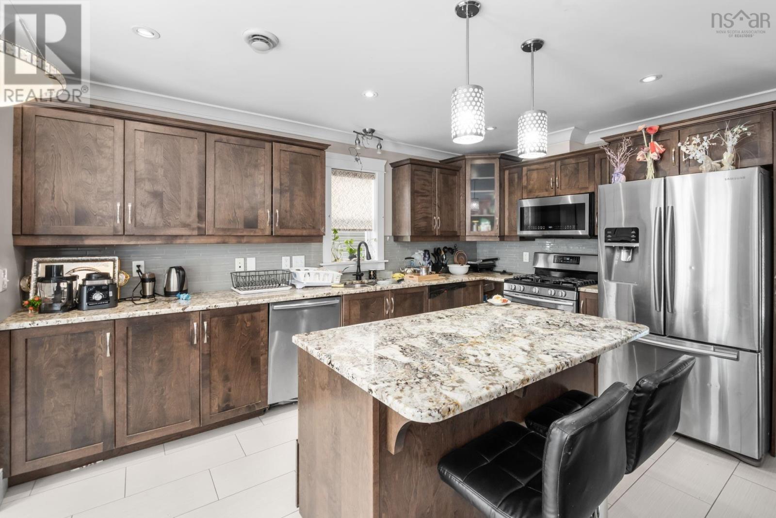 15 Lowther Lane Property Photo 8