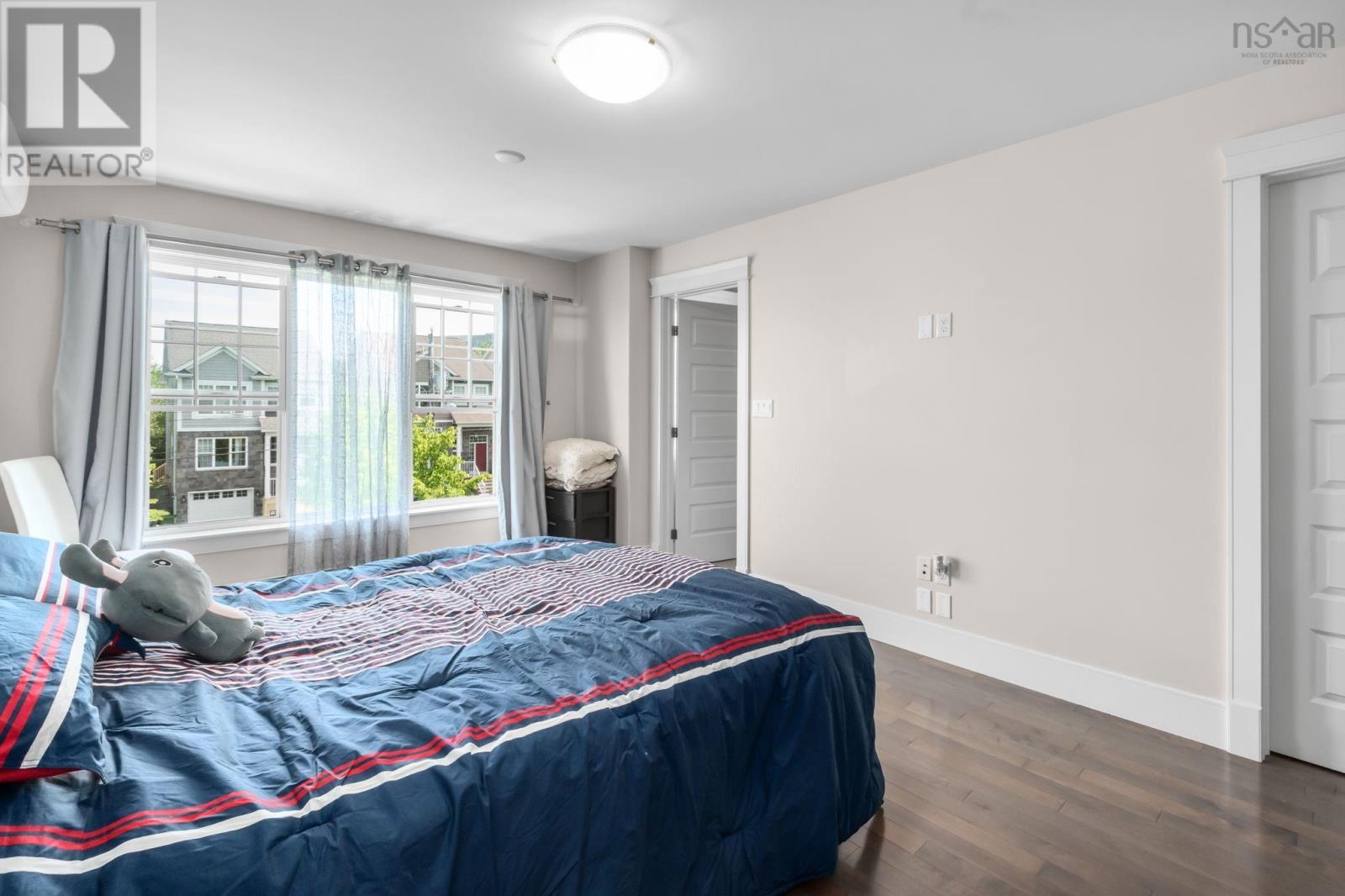 15 Lowther Lane Property Photo 10