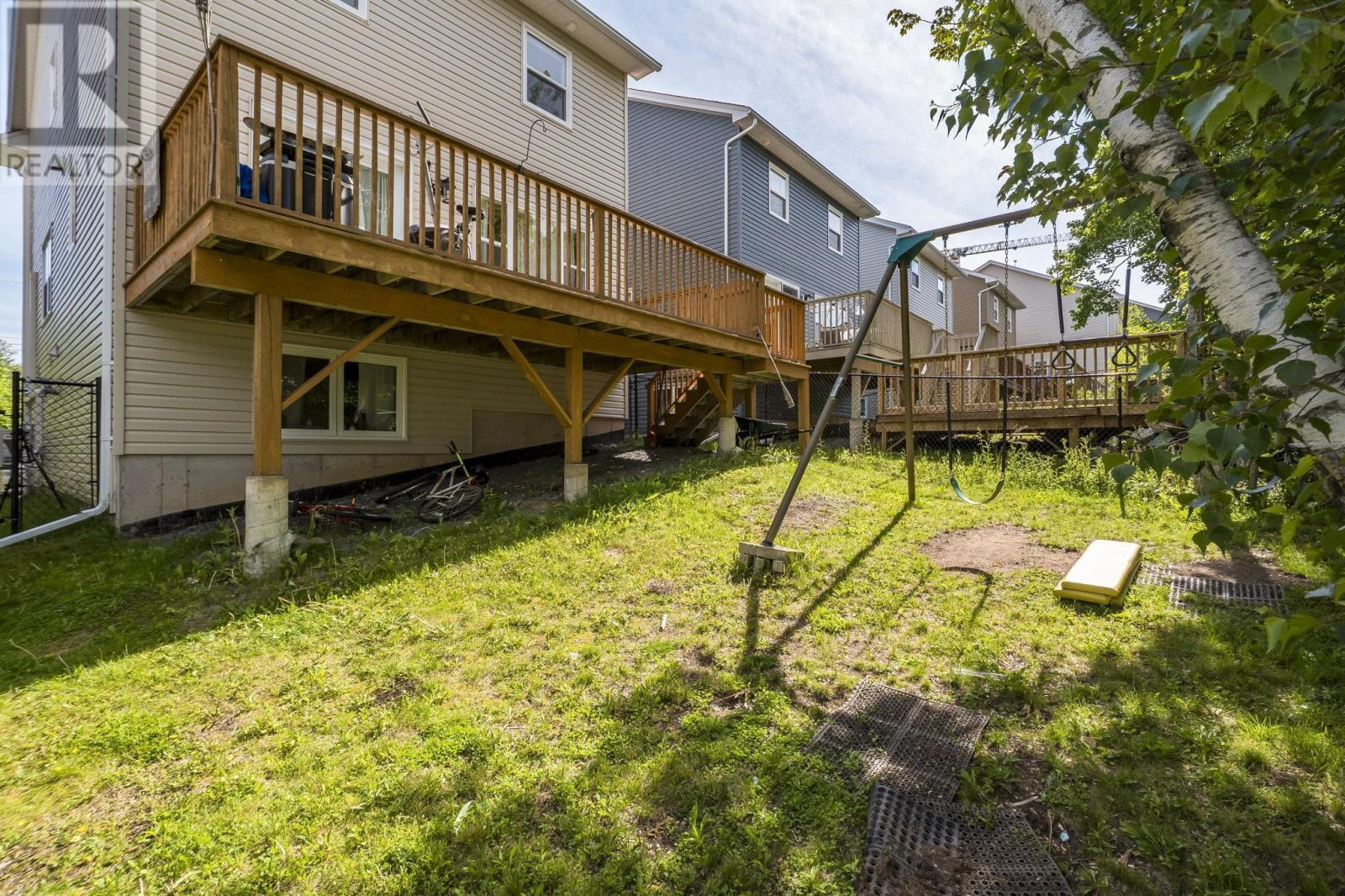 15 Lowther Lane Property Photo 18