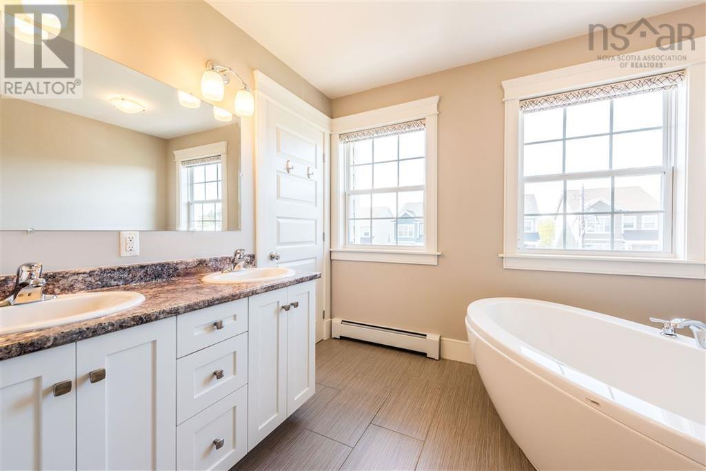 15 Lowther Lane Property Photo 25