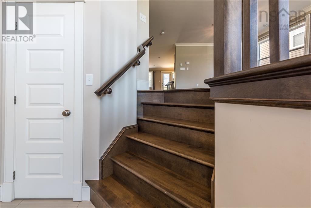 15 Lowther Lane Property Photo 26