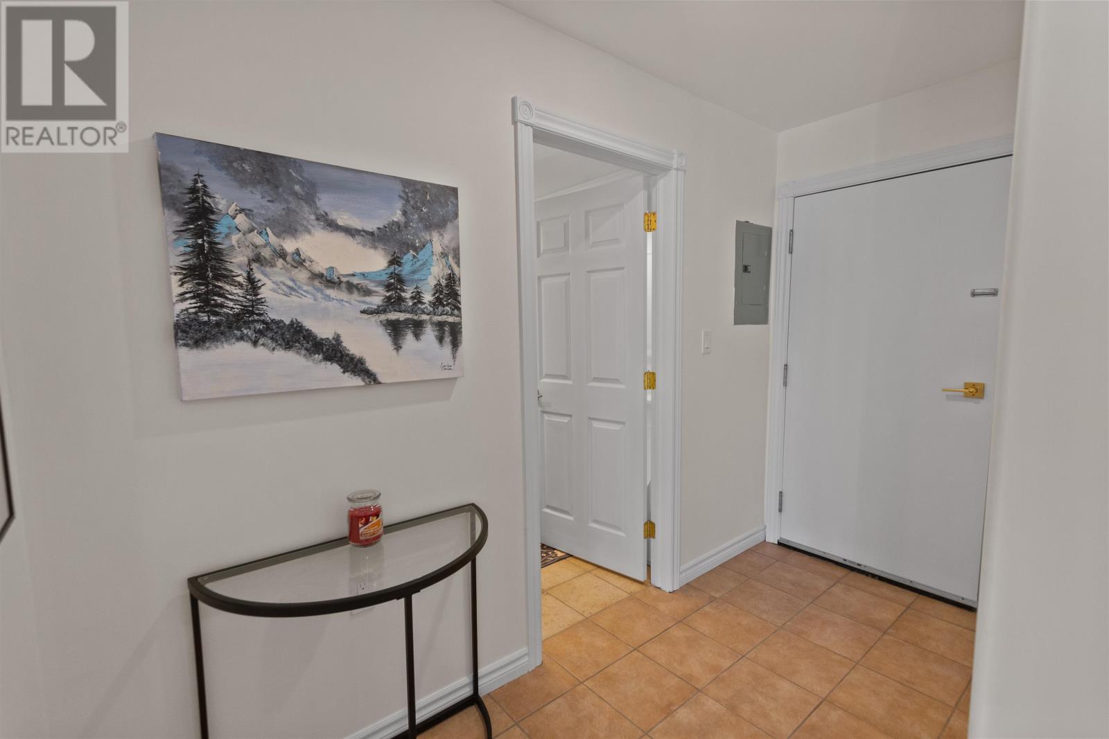 3 17 Heatherway Drive Property Photo 9
