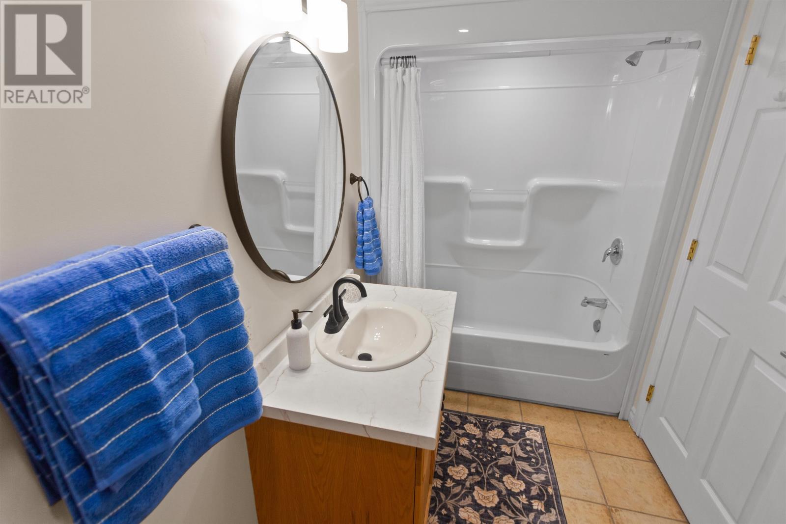3 17 Heatherway Drive Property Photo 12
