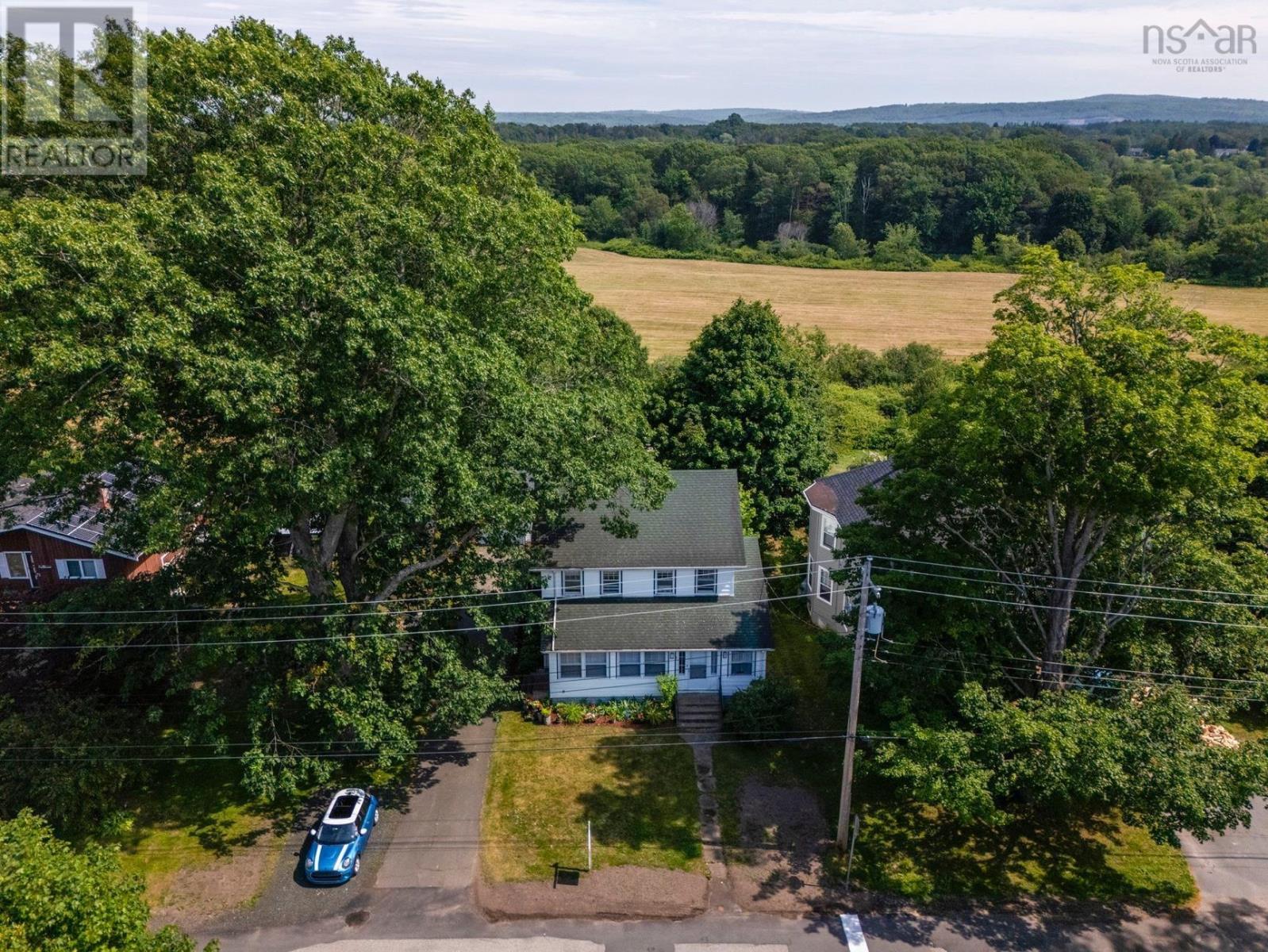 68 Connaught Avenue Property Photo 1