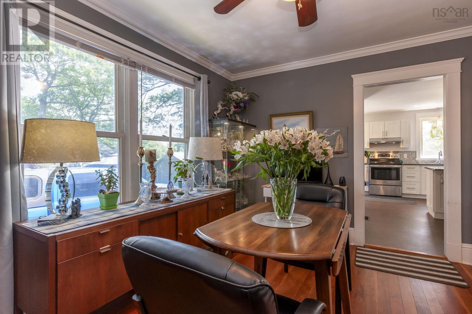68 Connaught Avenue Property Photo 12