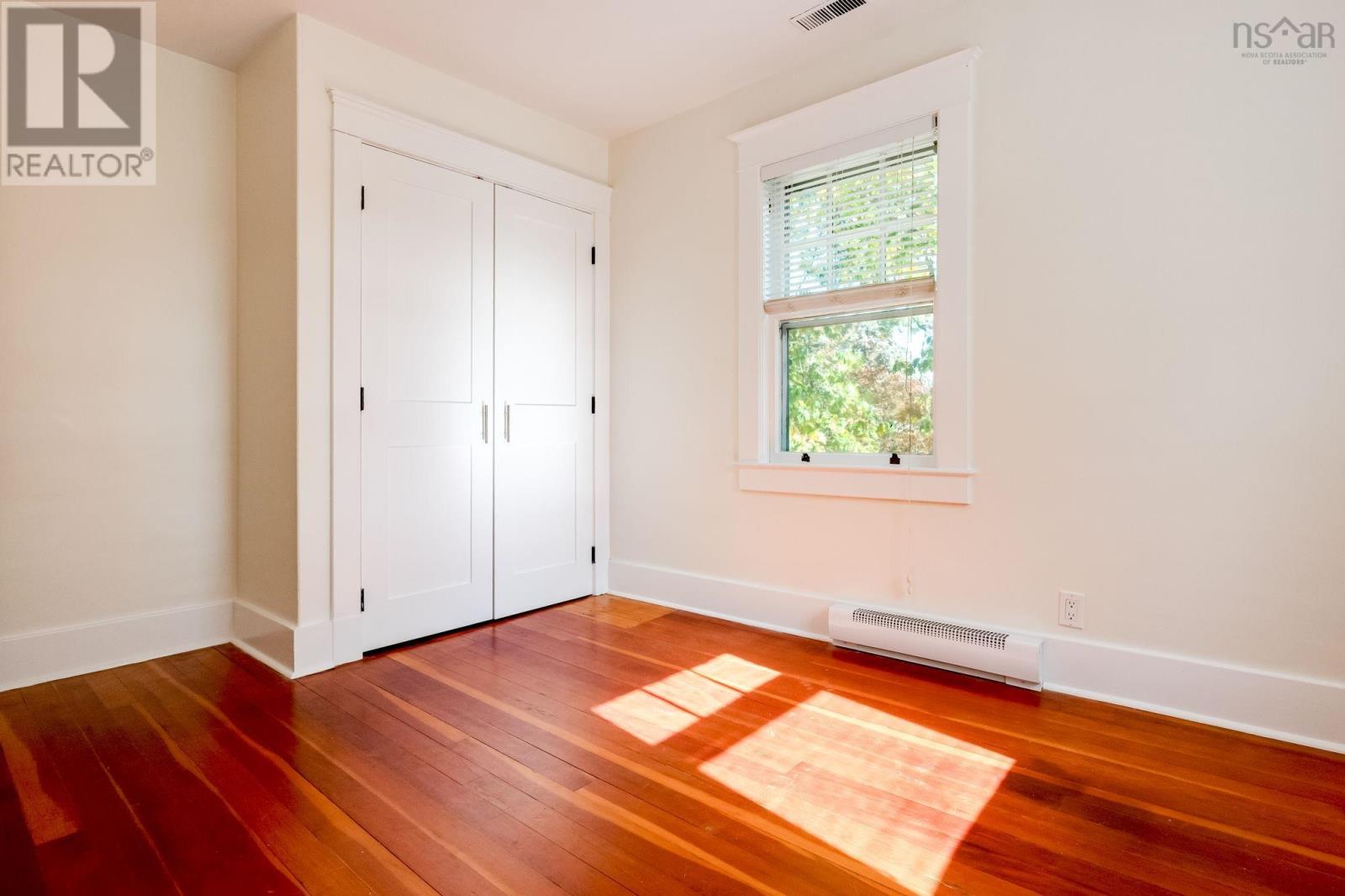 68 Connaught Avenue Property Photo 36