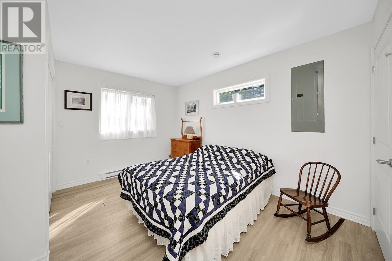 11 Howe Point Road Property Photo 18