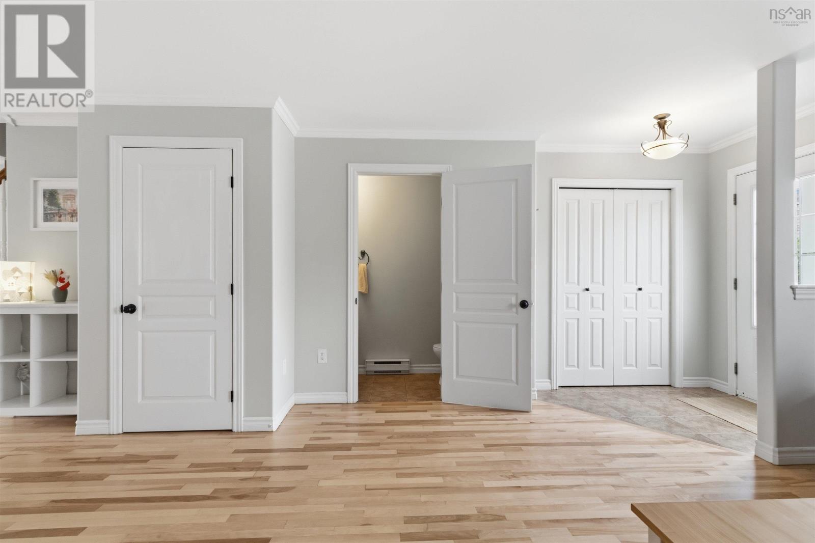 202 Transom Drive Property Photo 6