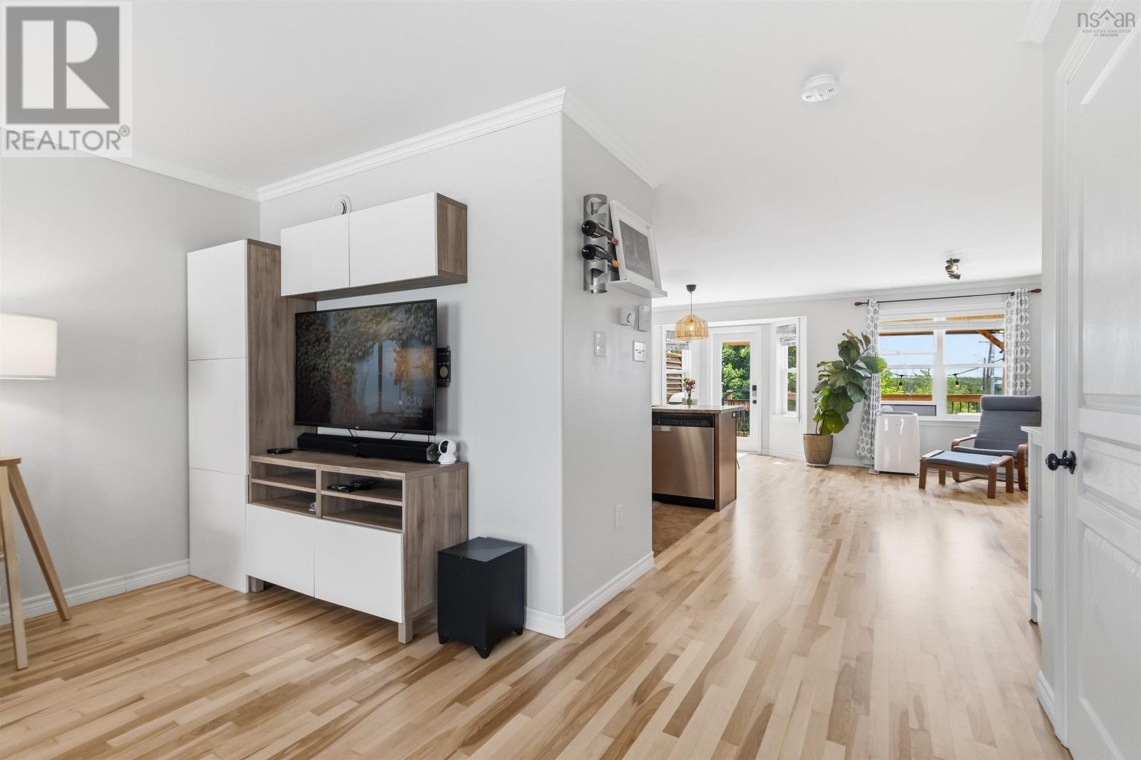 202 Transom Drive Property Photo 8