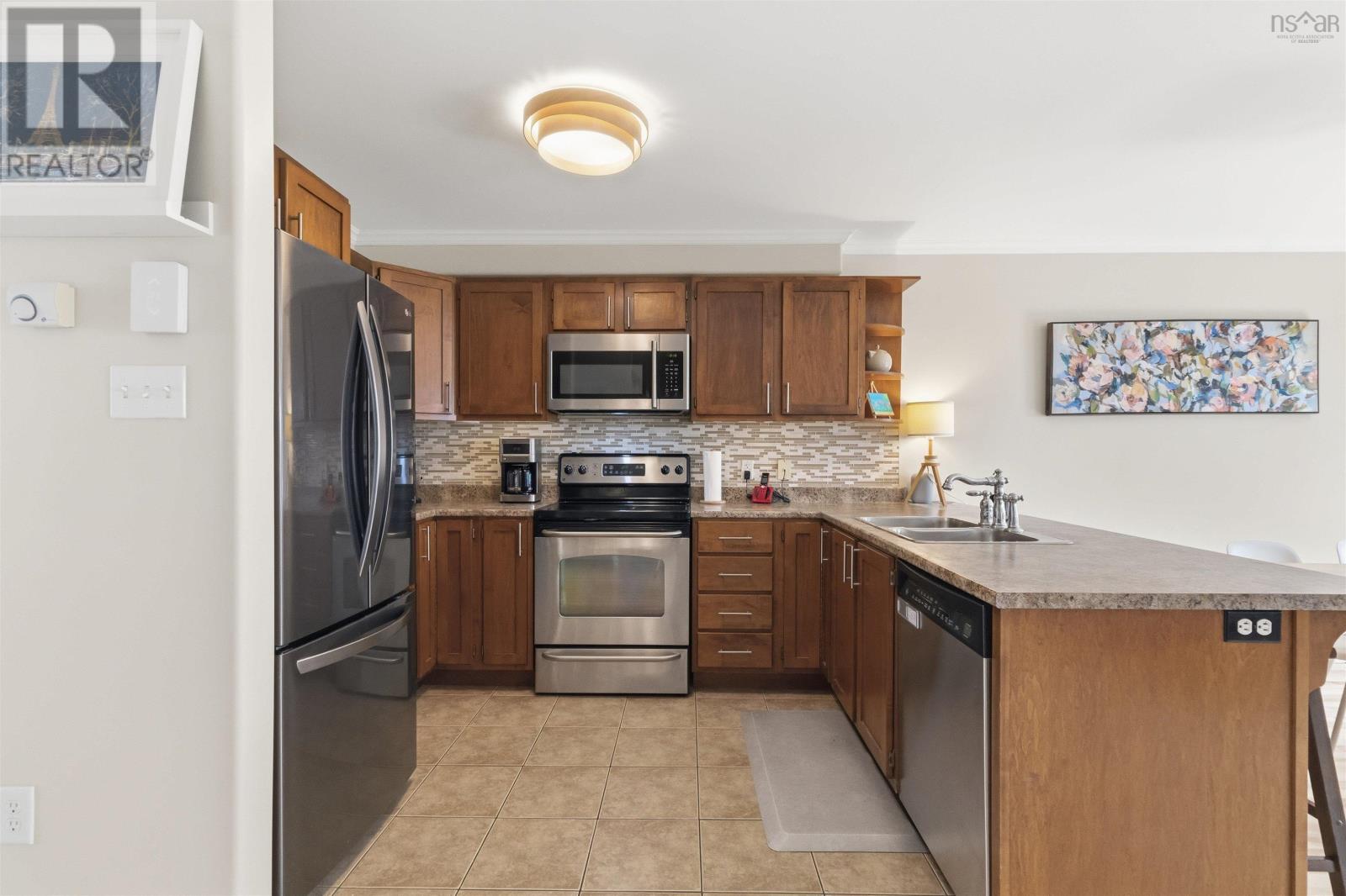 202 Transom Drive Property Photo 9