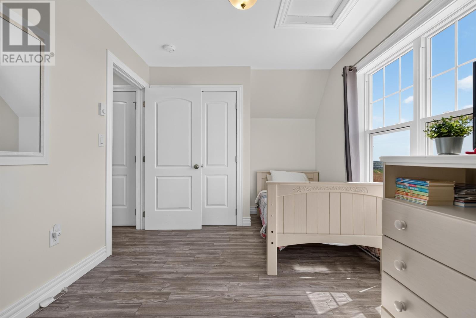 222 Camelot Property Photo 29