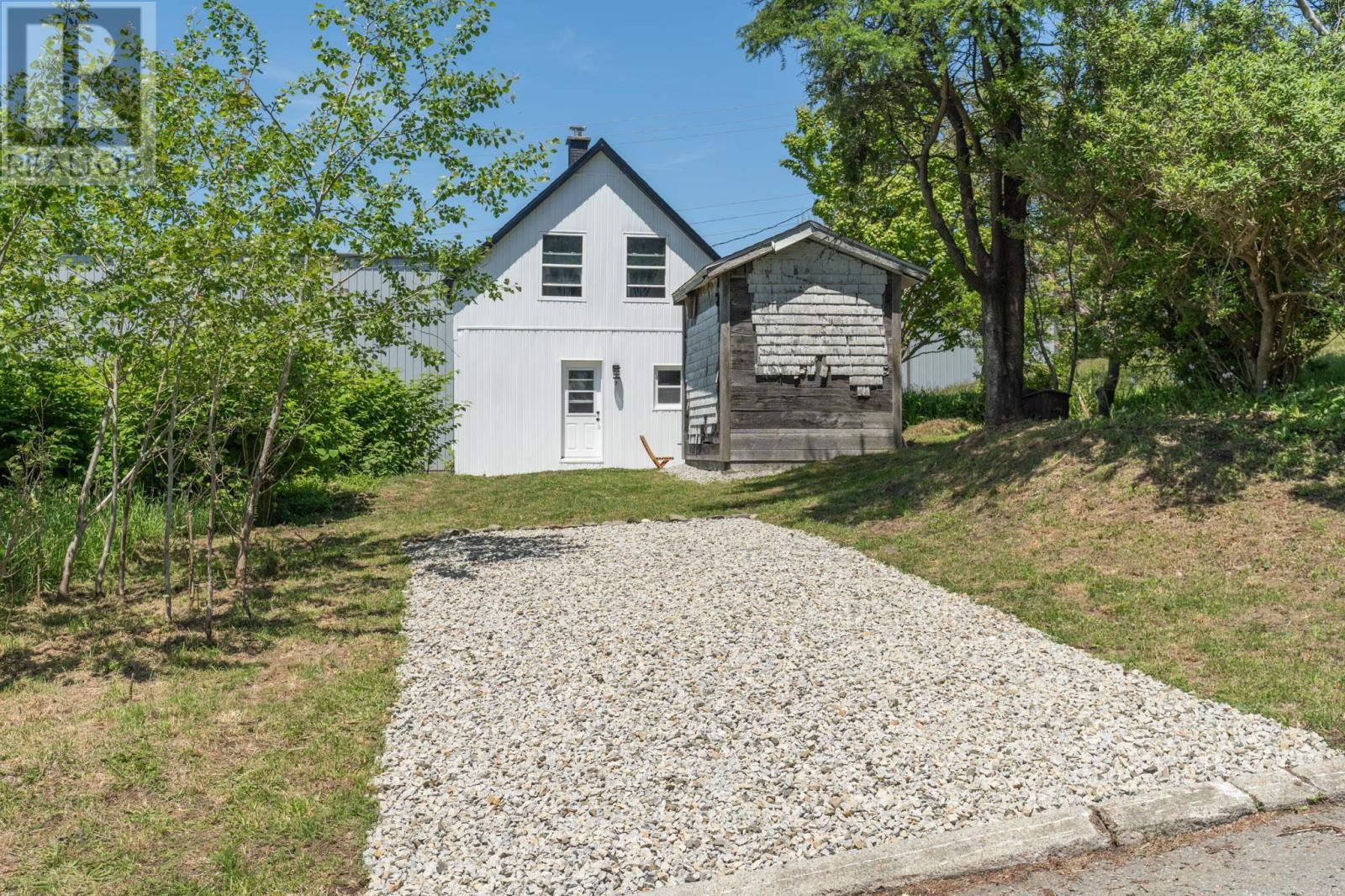 7 Pearl Street Property Photo 31
