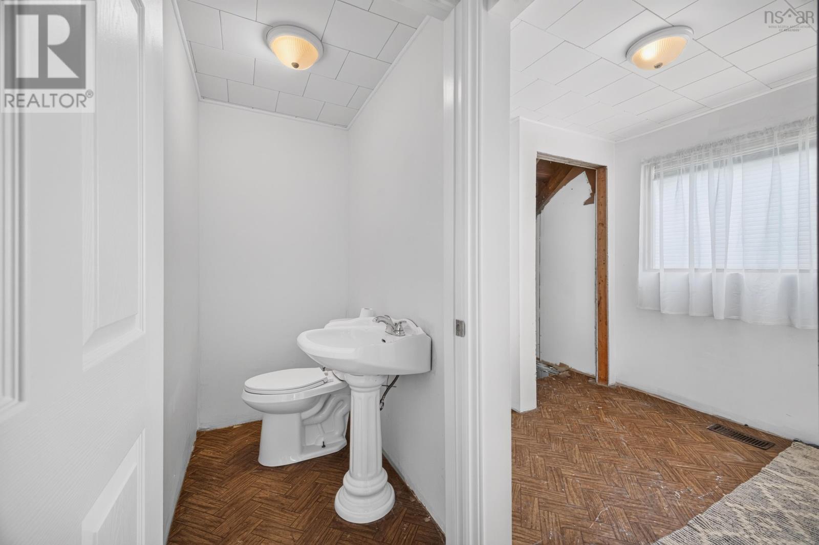 62 Chapel Street Property Photo 10