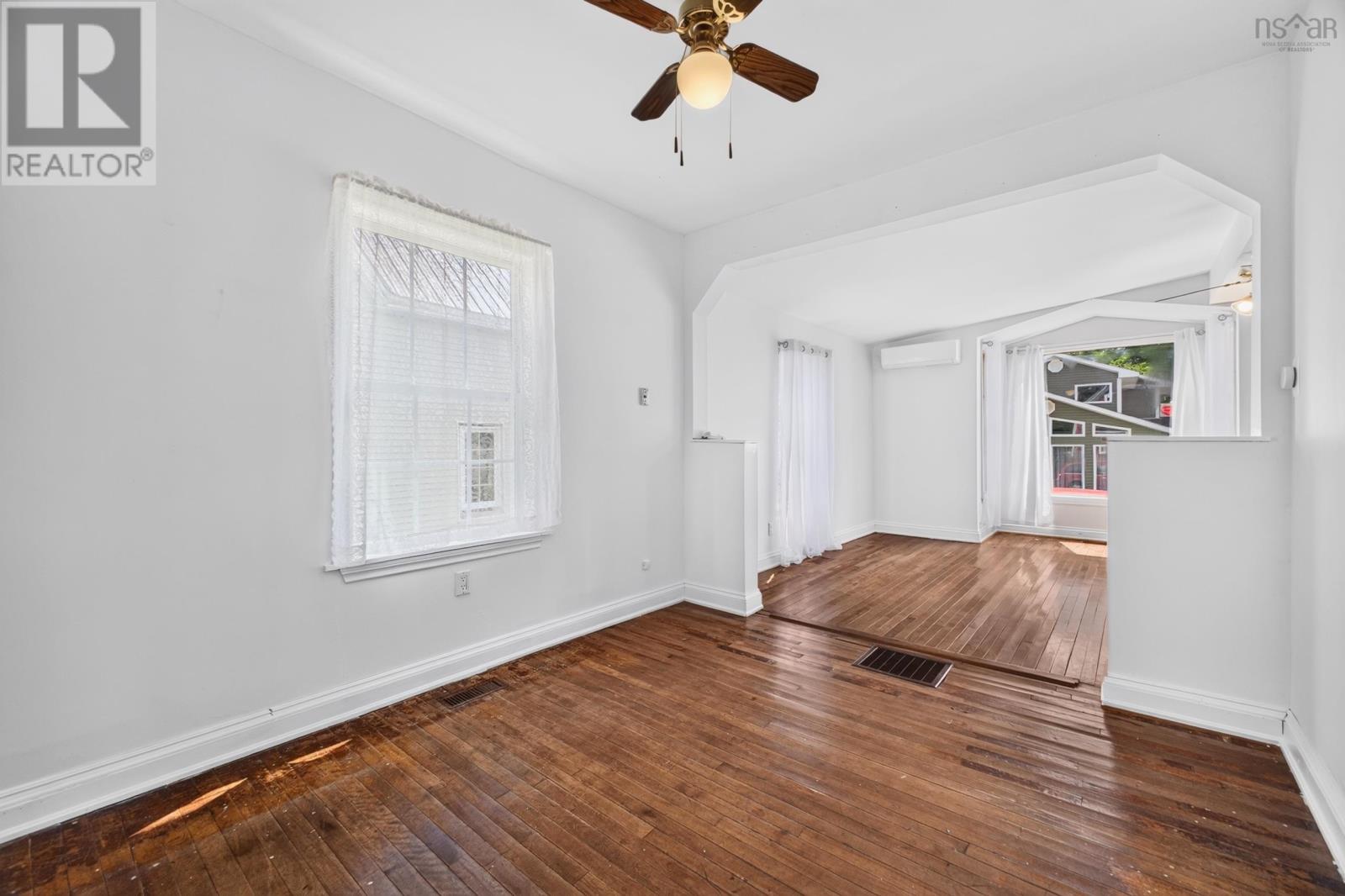 62 Chapel Street Property Photo 18