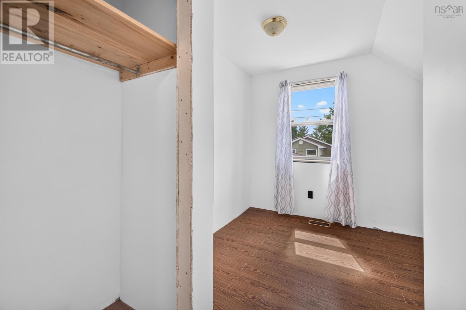 62 Chapel Street Property Photo 27