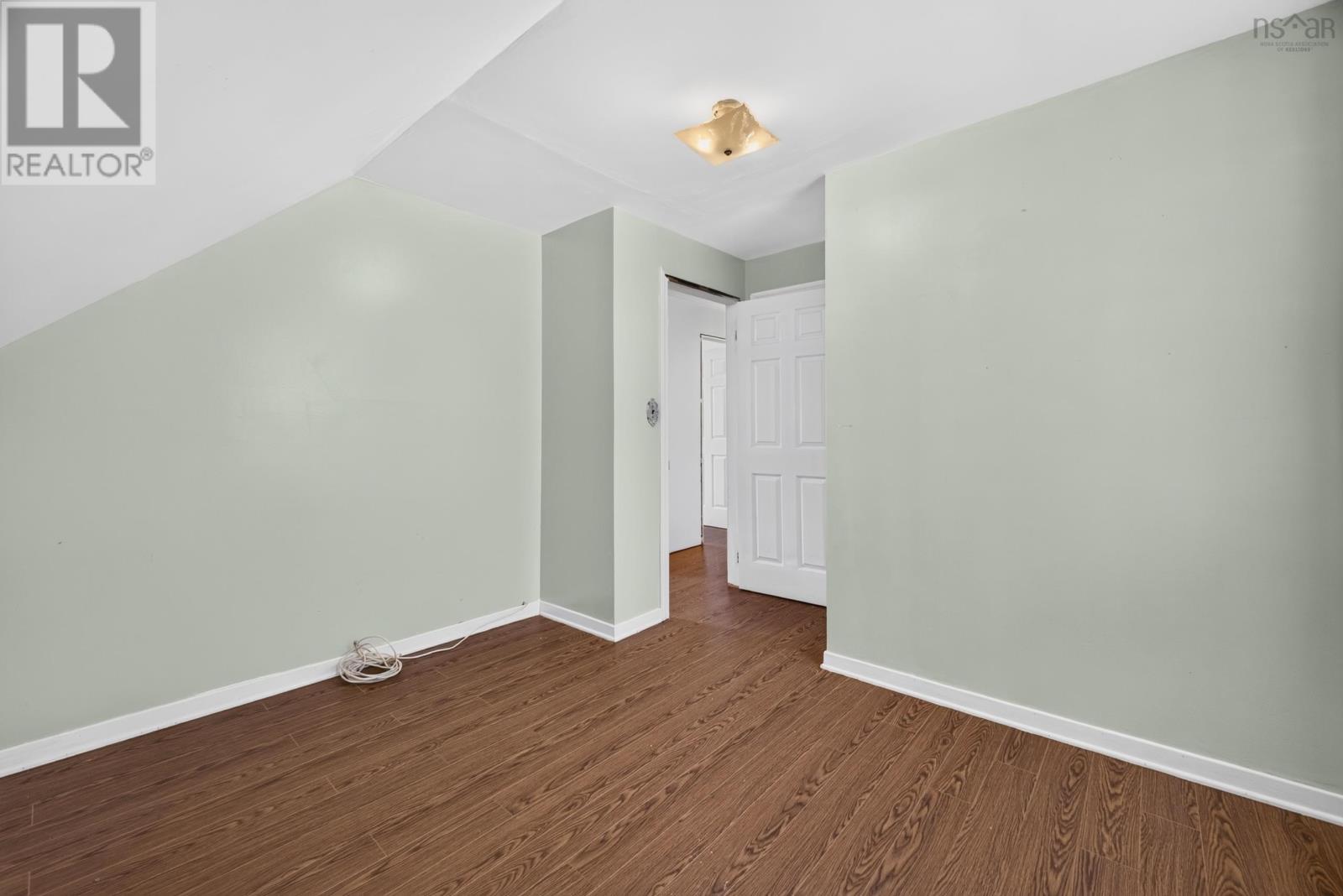 62 Chapel Street Property Photo 33