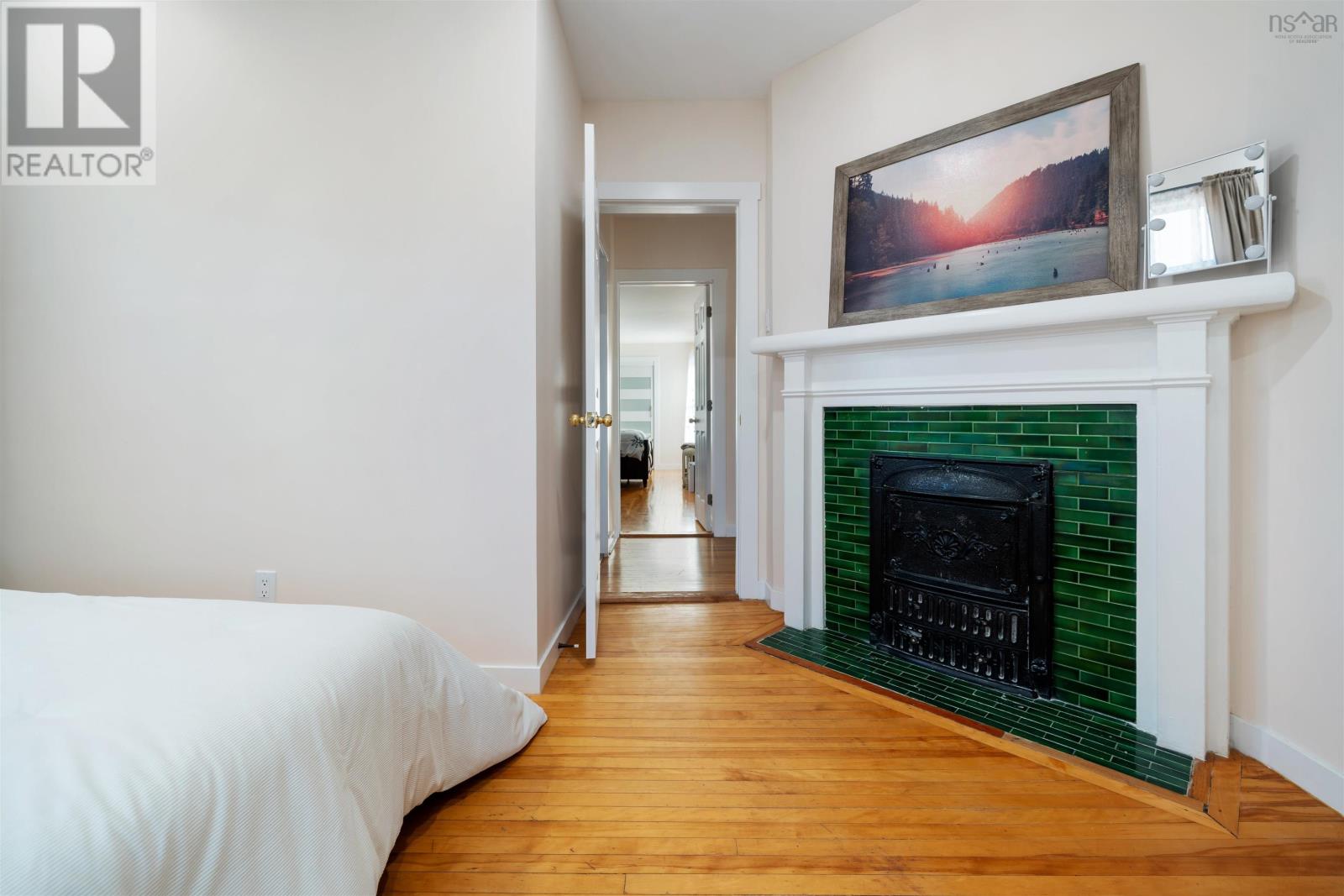 132 Almont Avenue Property Photo 30