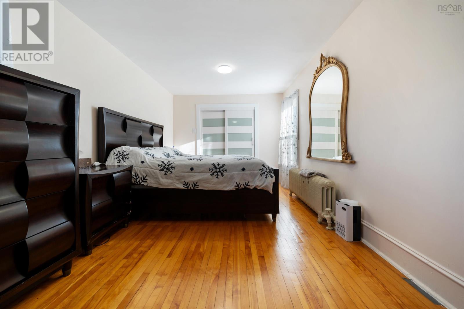 132 Almont Avenue Property Photo 31