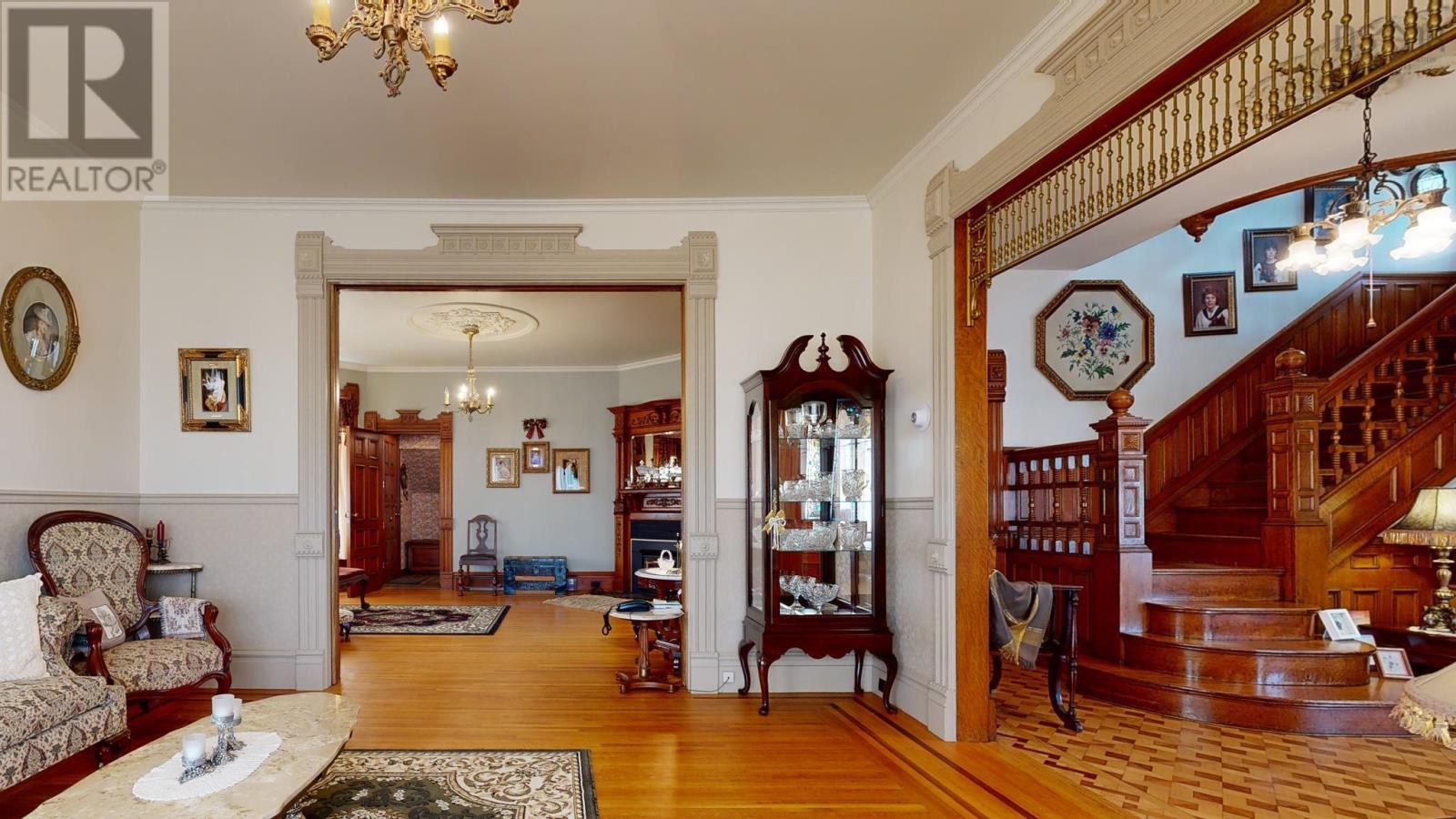 161 Queen Street Property Photo 25