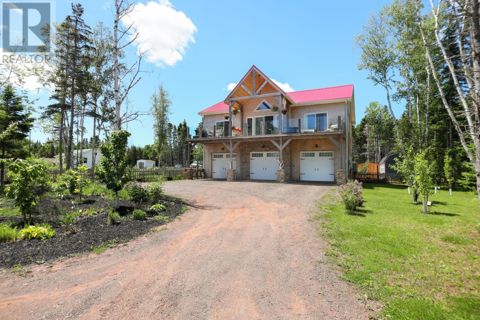 197 SPRUCE WAY Property Photo 1