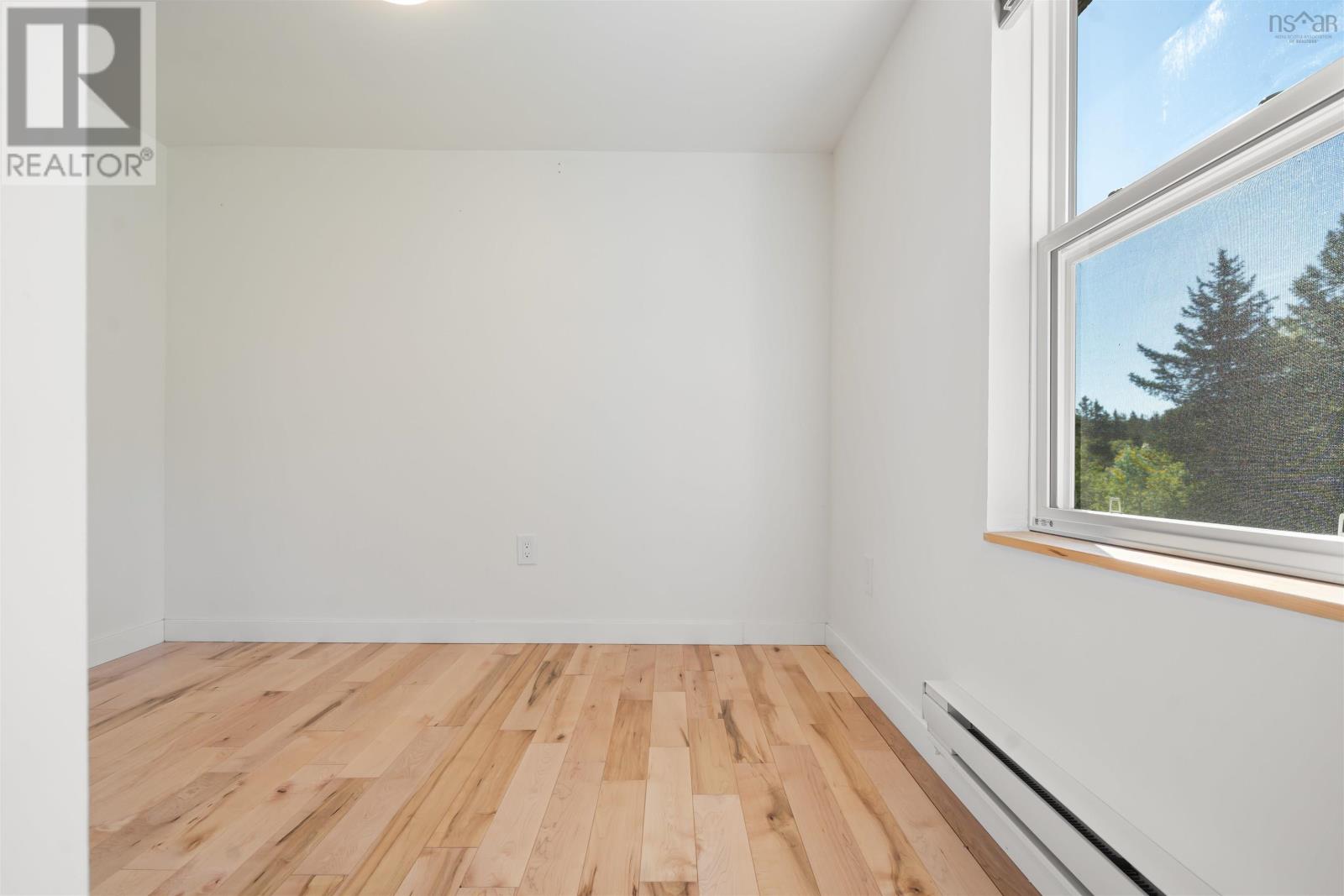 13734 Highway 6 Property Photo 17
