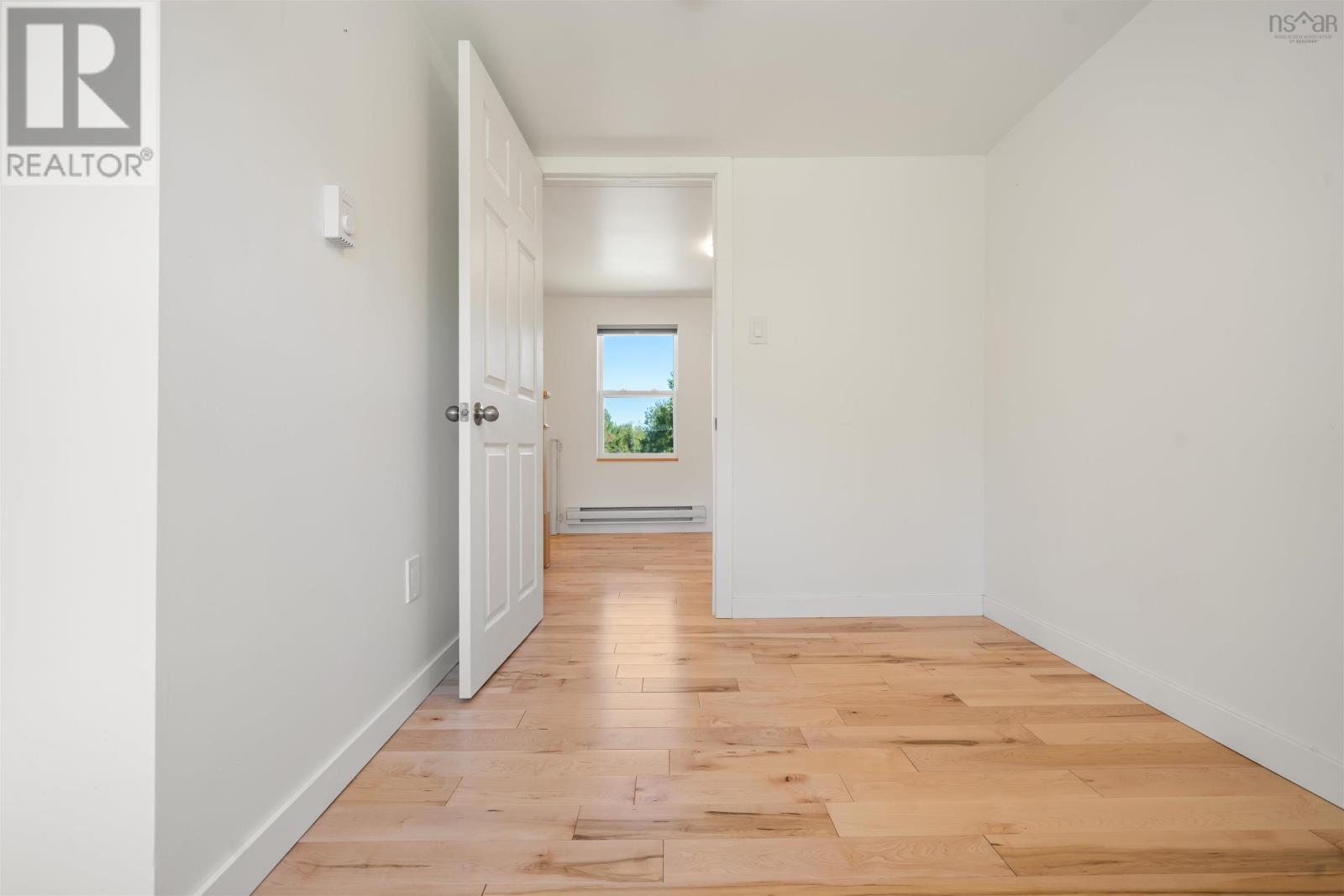 13734 Highway 6 Property Photo 18