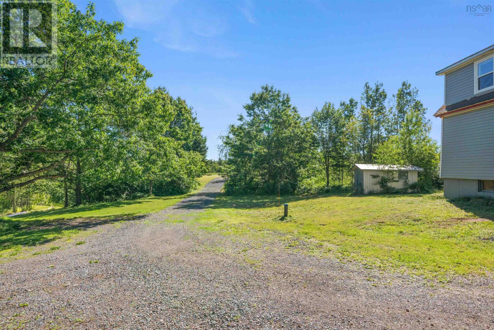 13734 Highway 6 Property Photo 32