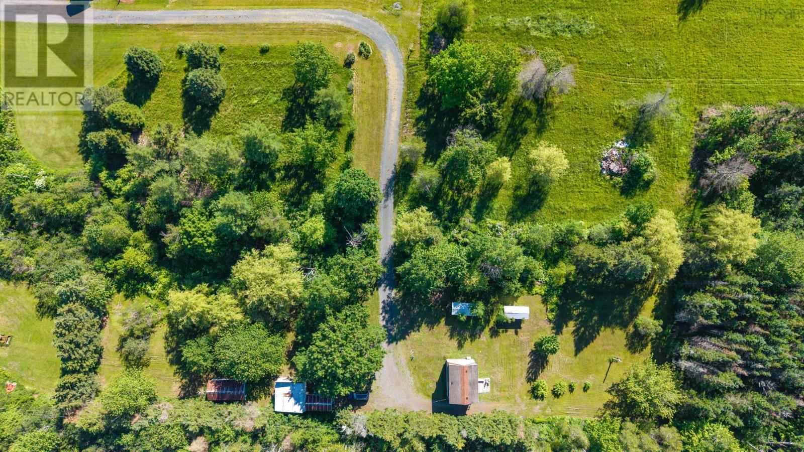 13734 Highway 6 Property Photo 35