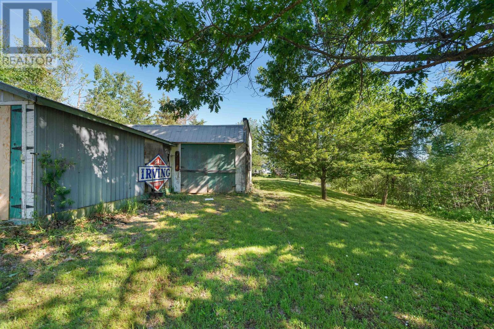 13734 Highway 6 Property Photo 41