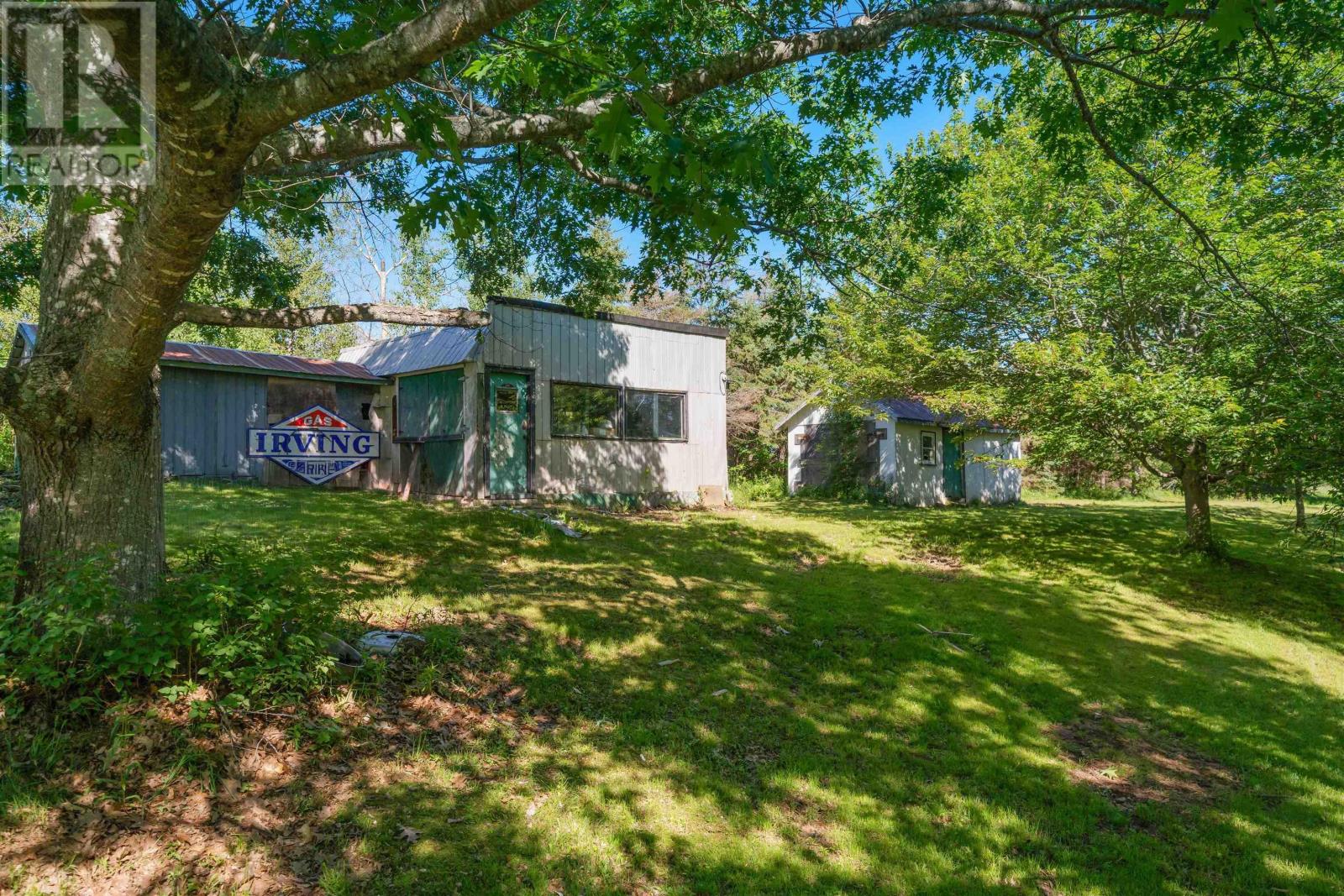 13734 Highway 6 Property Photo 50
