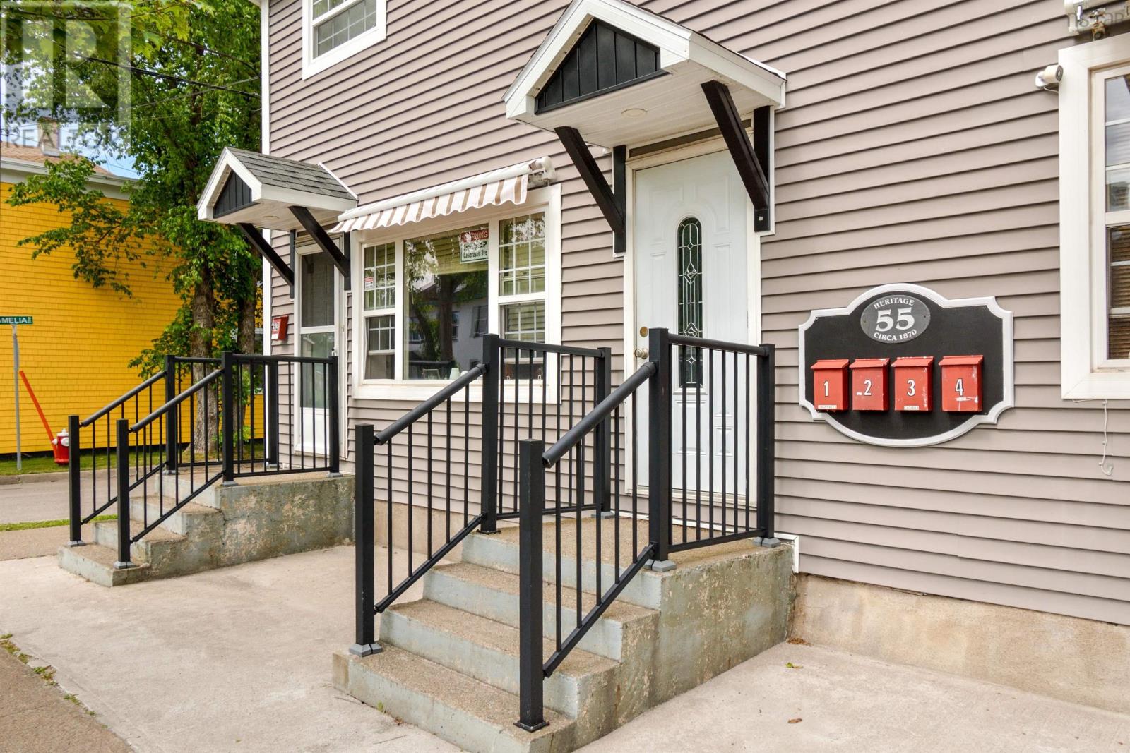 55 Charlotte Street Property Photo 5