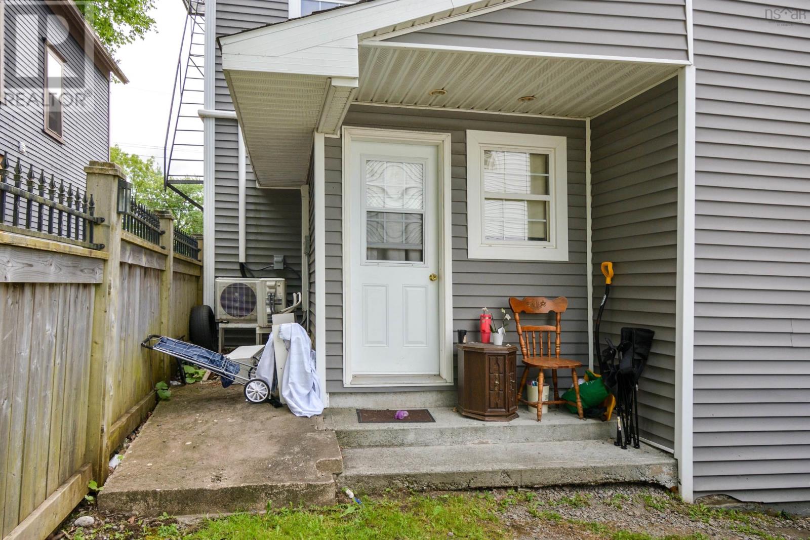 55 Charlotte Street Property Photo 12